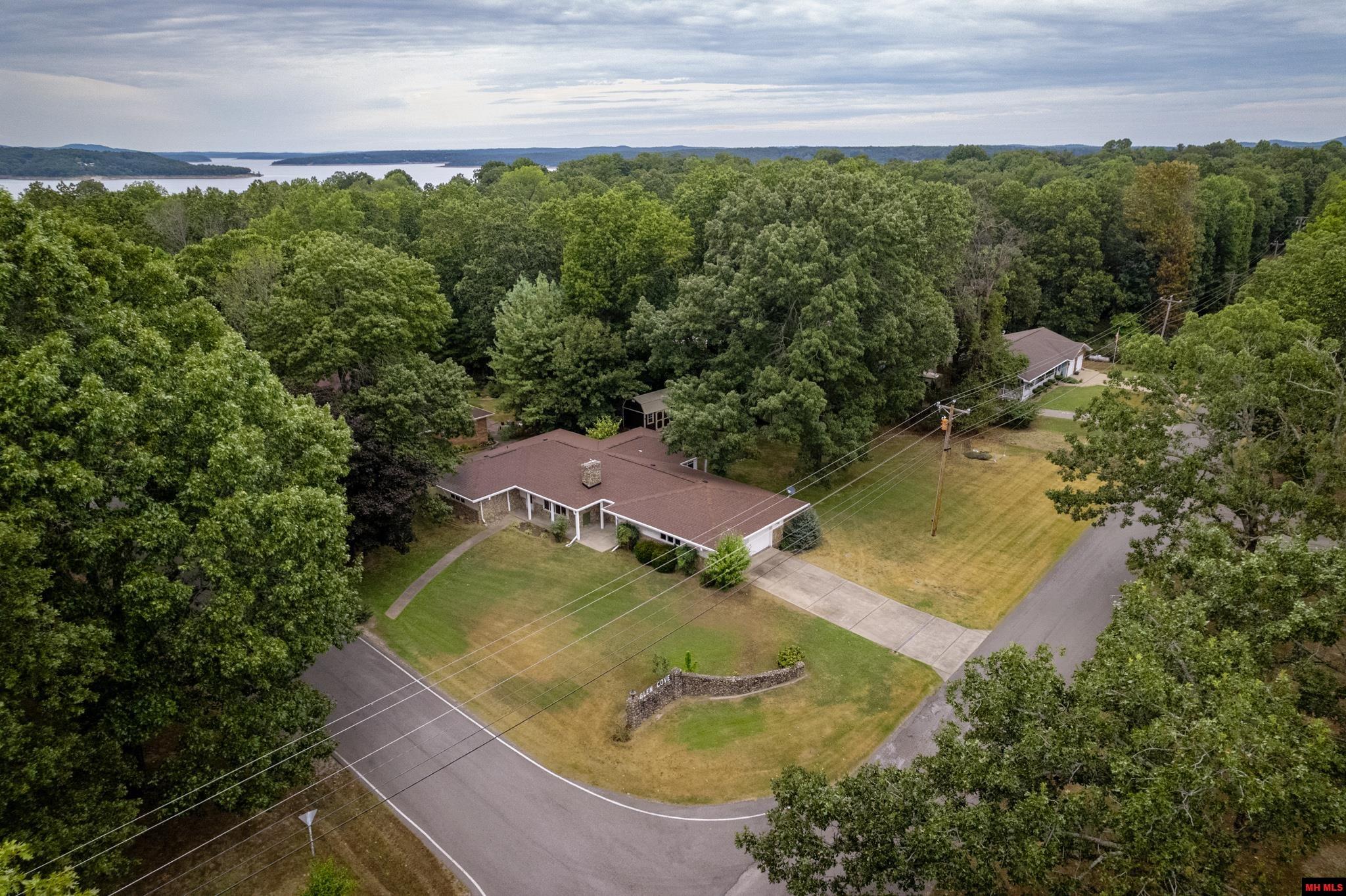 19 DOGWOOD LANE Lakeview, AR 72642