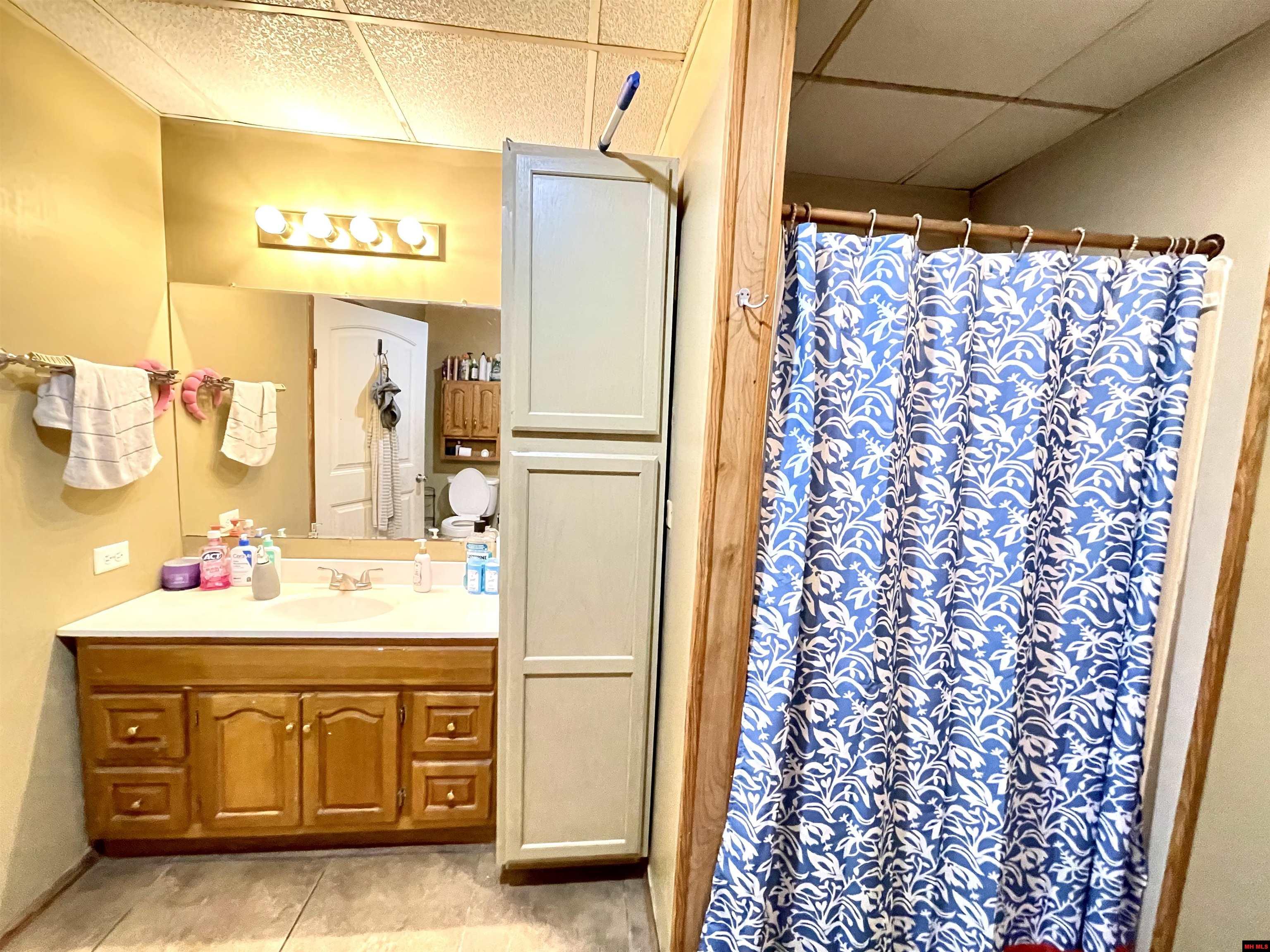 68 S IUKA ROAD Calico Rock, AR 72519