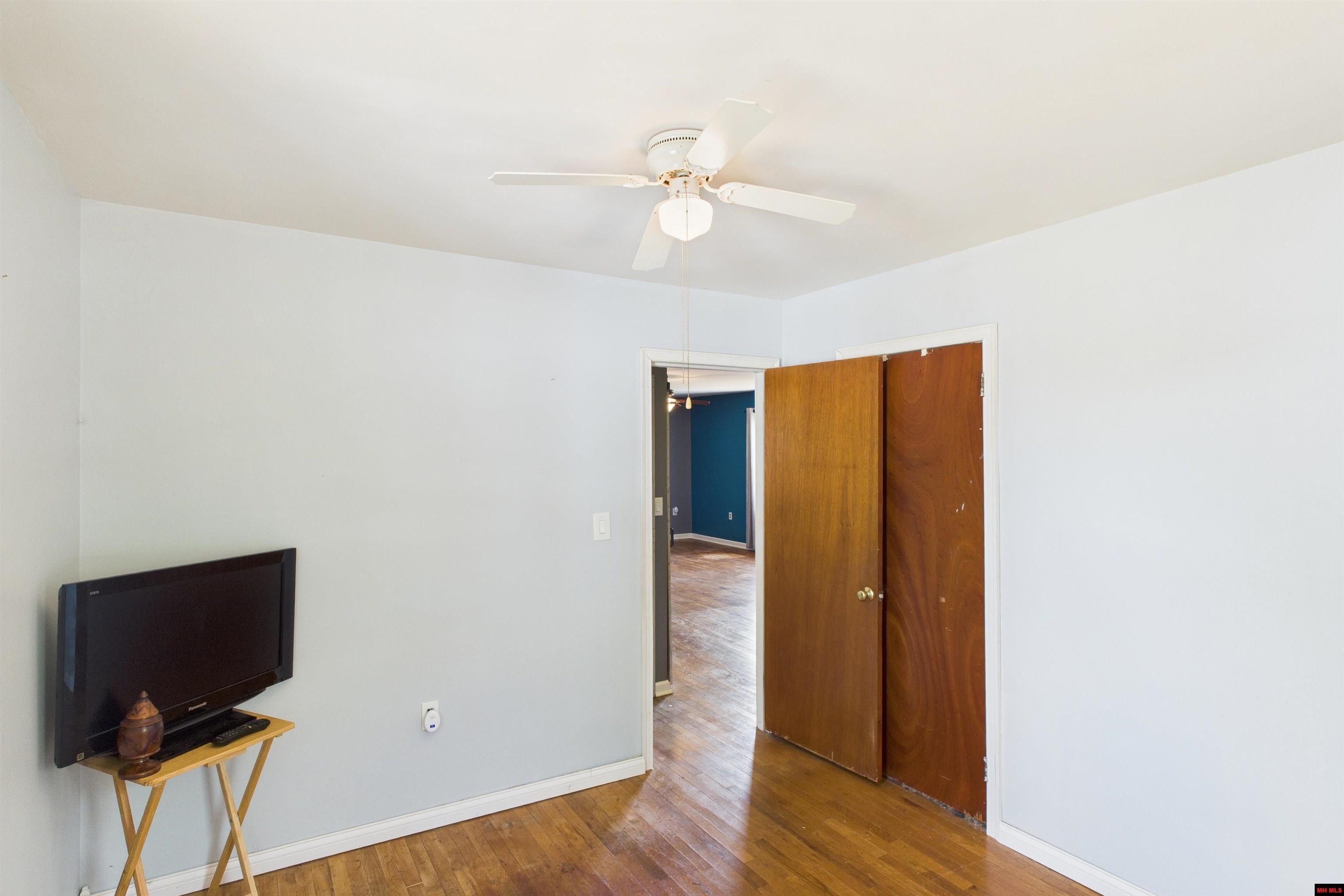 111 S JOHNSON STREET Gassville, AR 72635