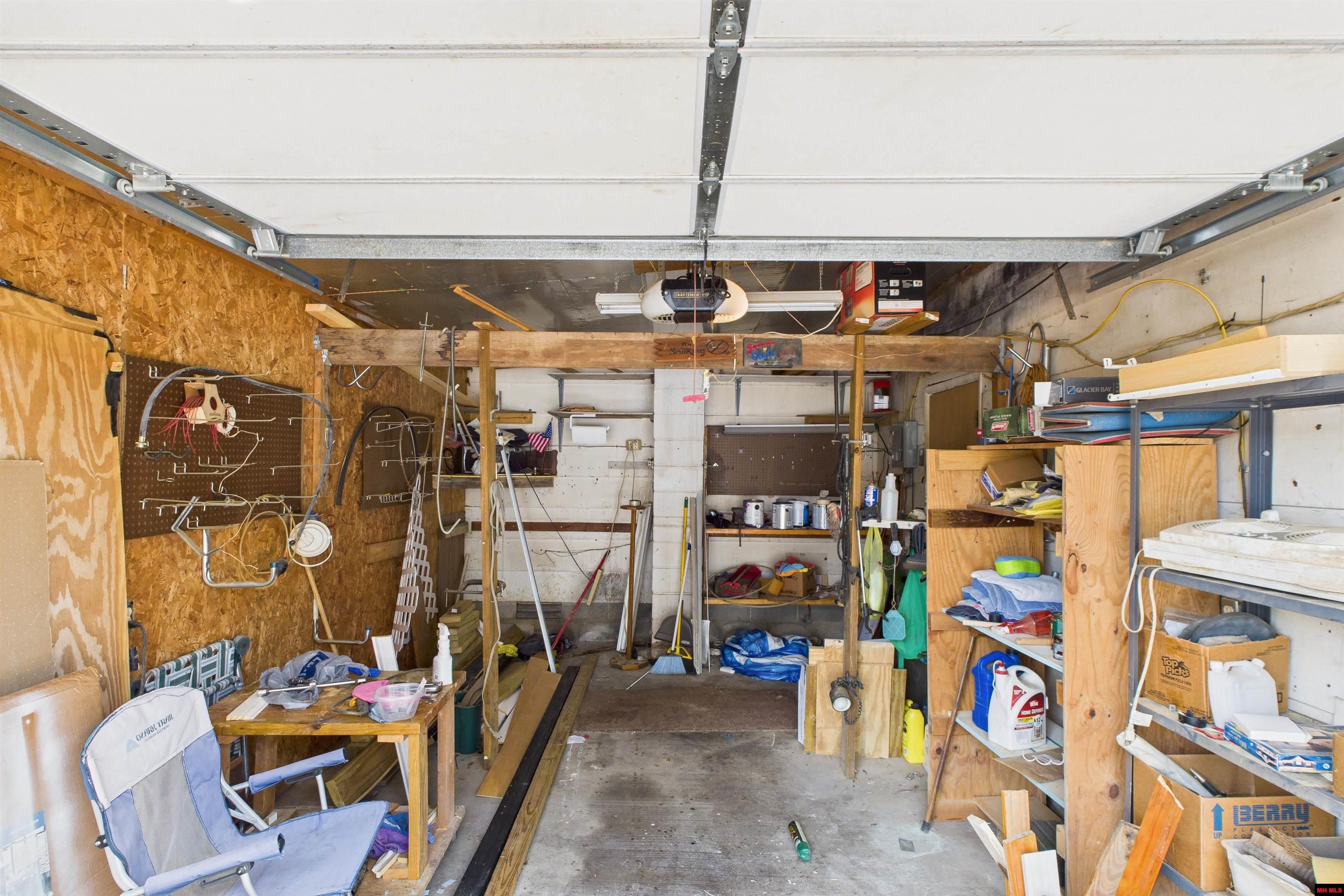 111 S JOHNSON STREET Gassville, AR 72635