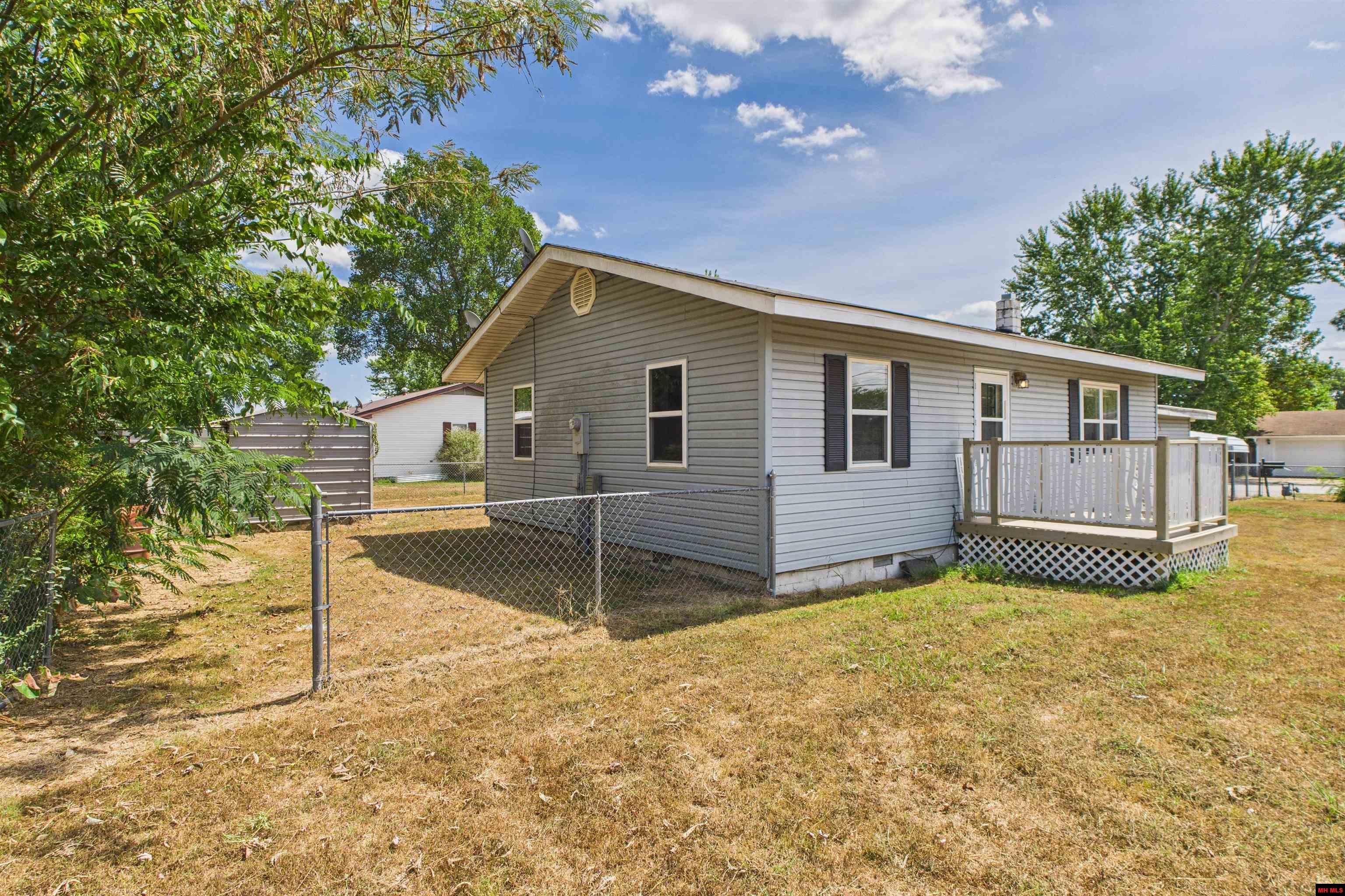 111 S JOHNSON STREET Gassville, AR 72635