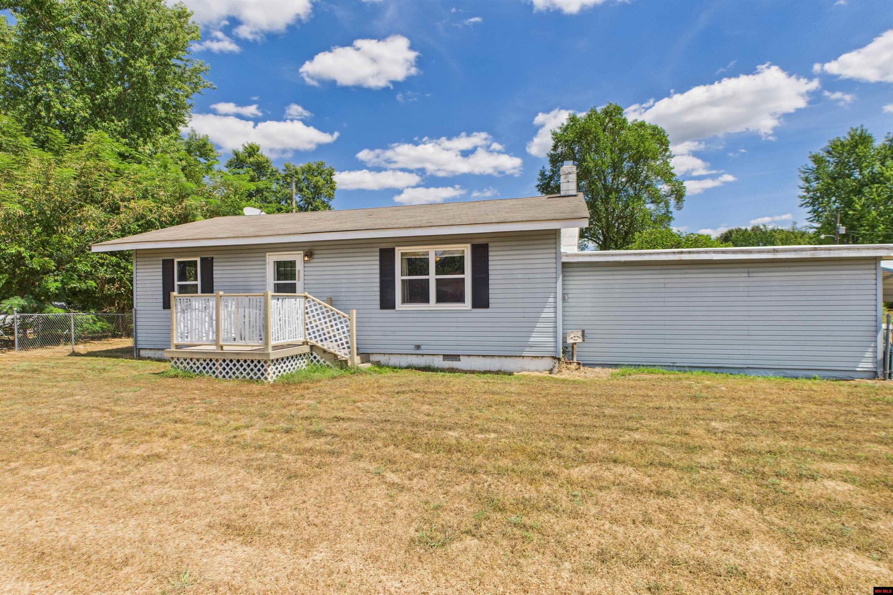 111 S JOHNSON STREET Gassville, AR 72635