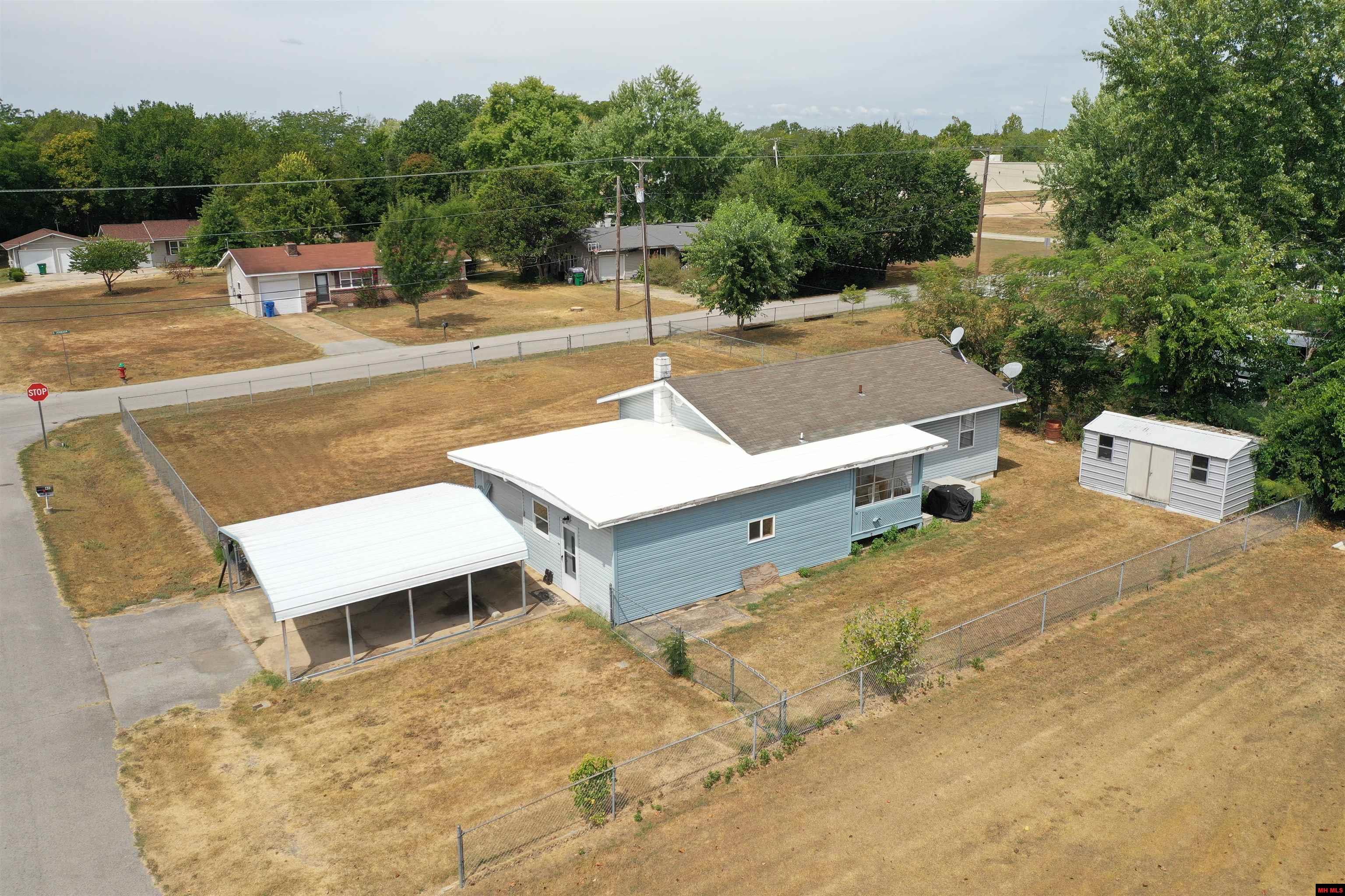 111 S JOHNSON STREET Gassville, AR 72635