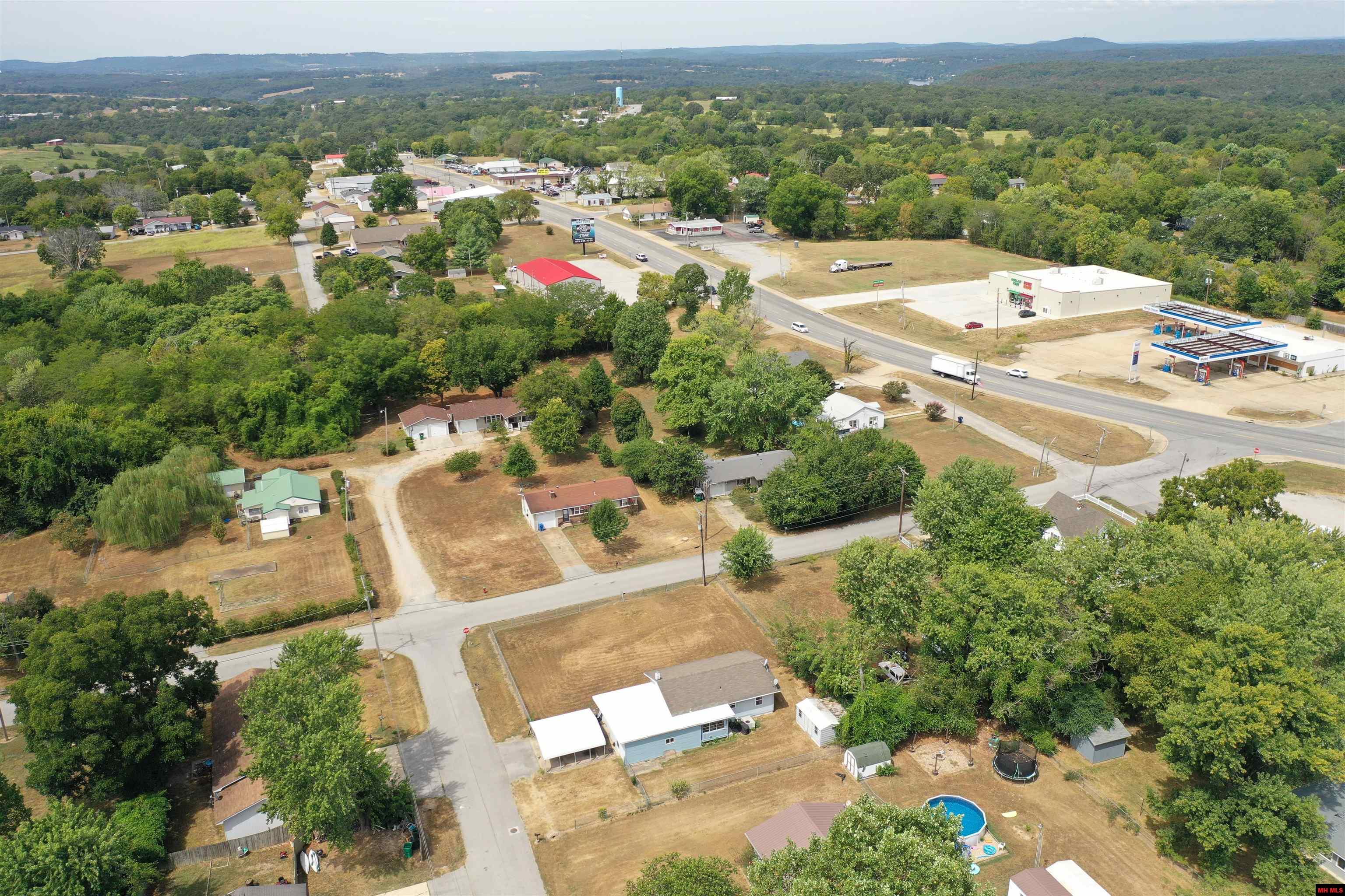 111 S JOHNSON STREET Gassville, AR 72635