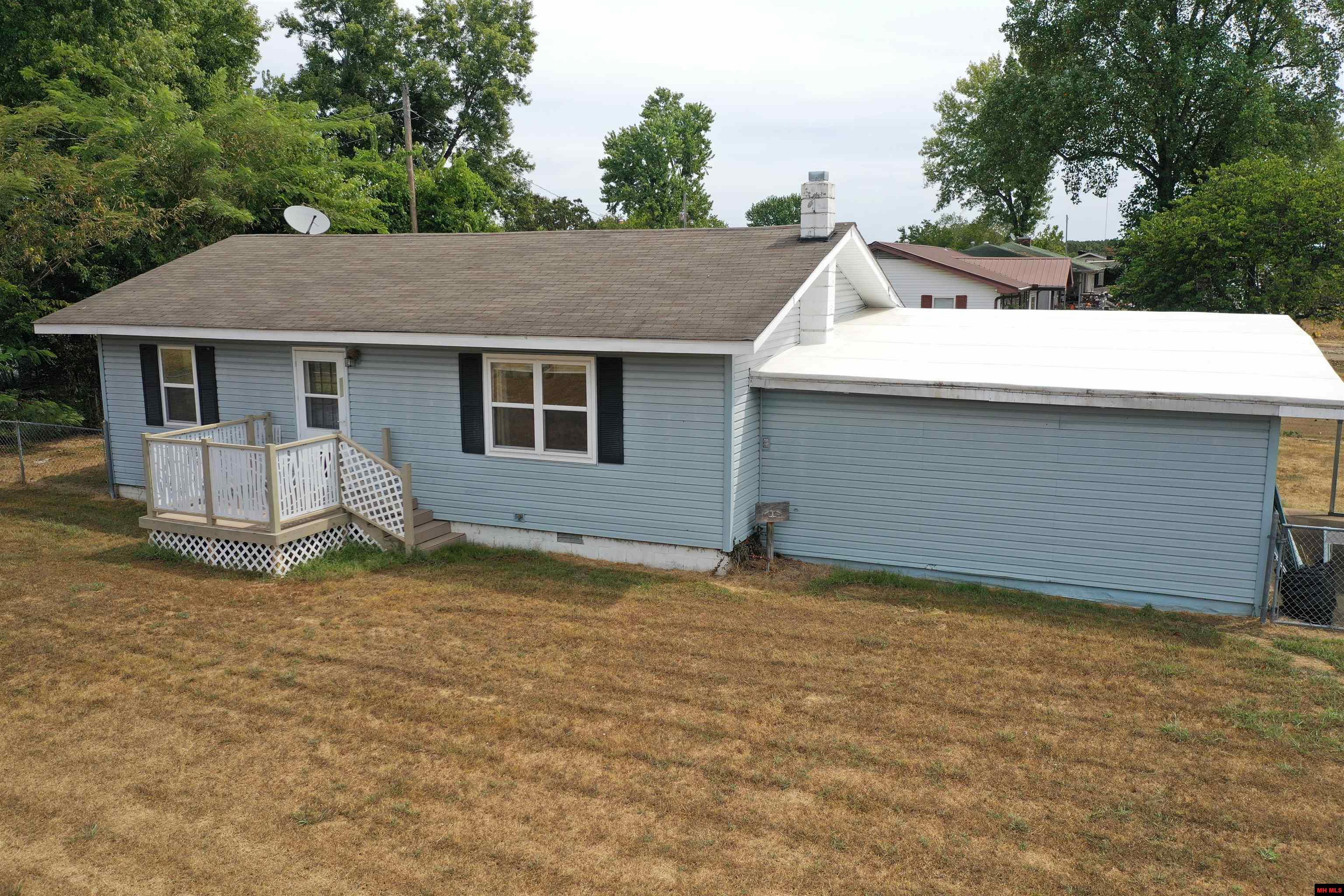 111 S JOHNSON STREET Gassville, AR 72635