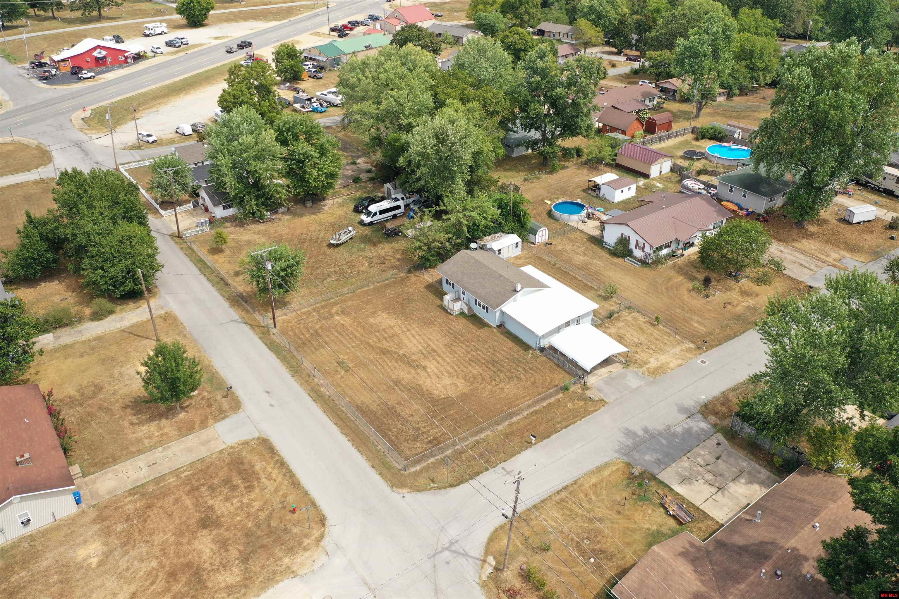 111 S JOHNSON STREET Gassville, AR 72635