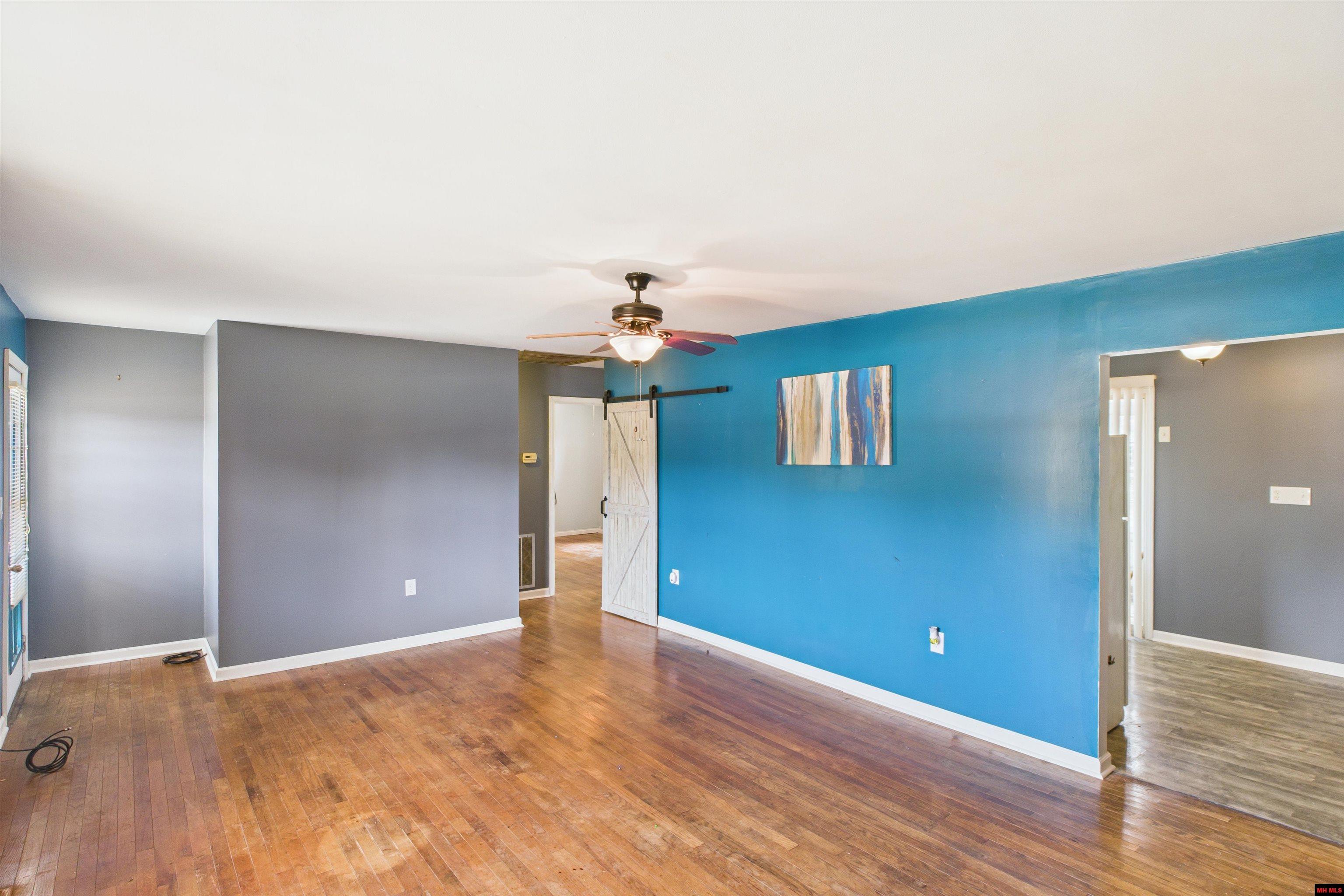 111 S JOHNSON STREET Gassville, AR 72635