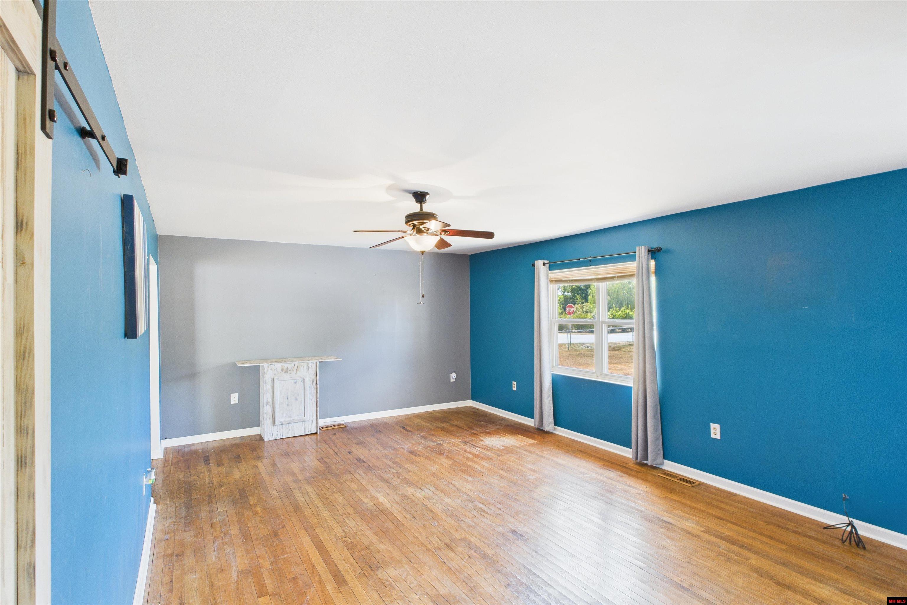 111 S JOHNSON STREET Gassville, AR 72635