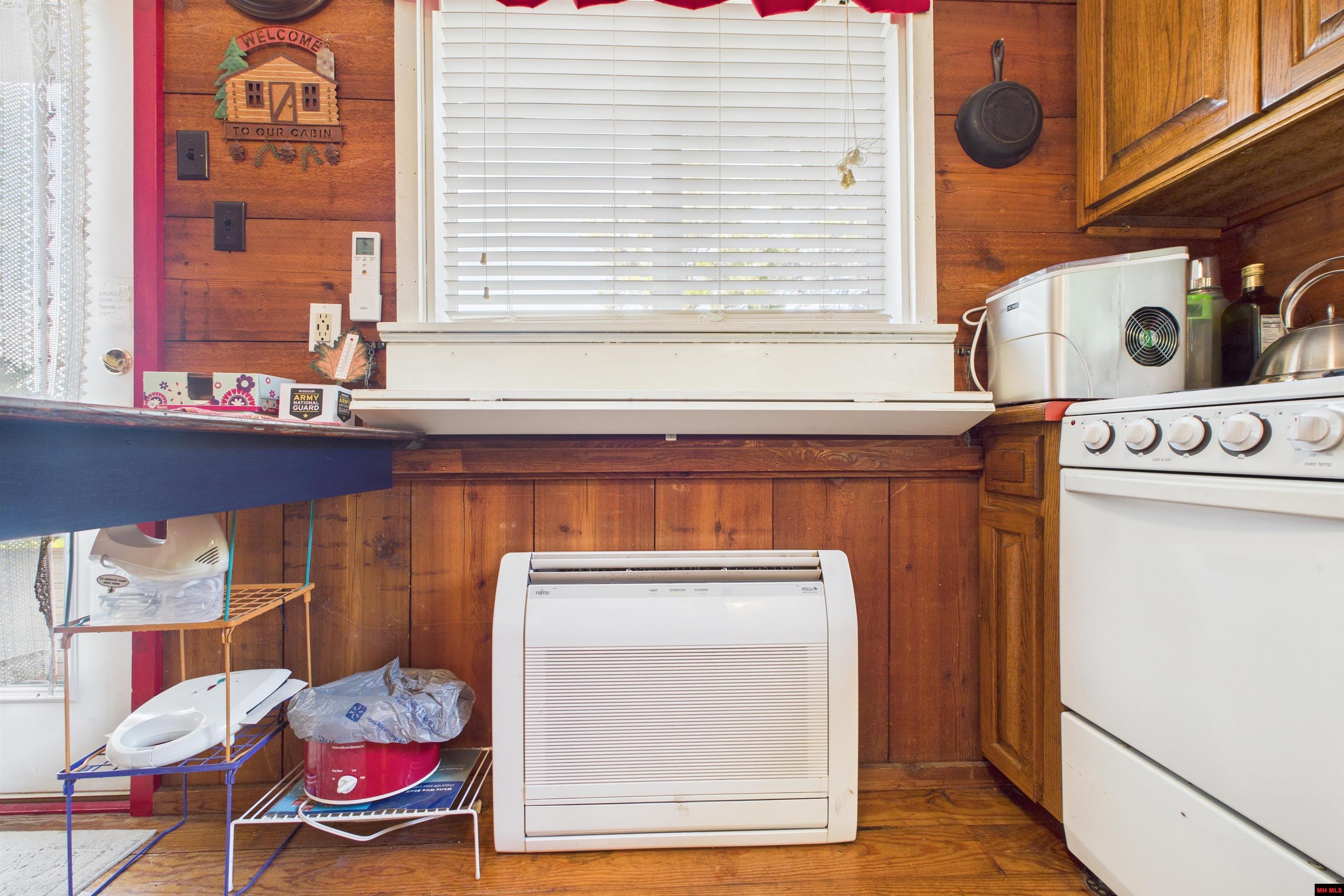 239 MC 126 Oakland, AR 72661