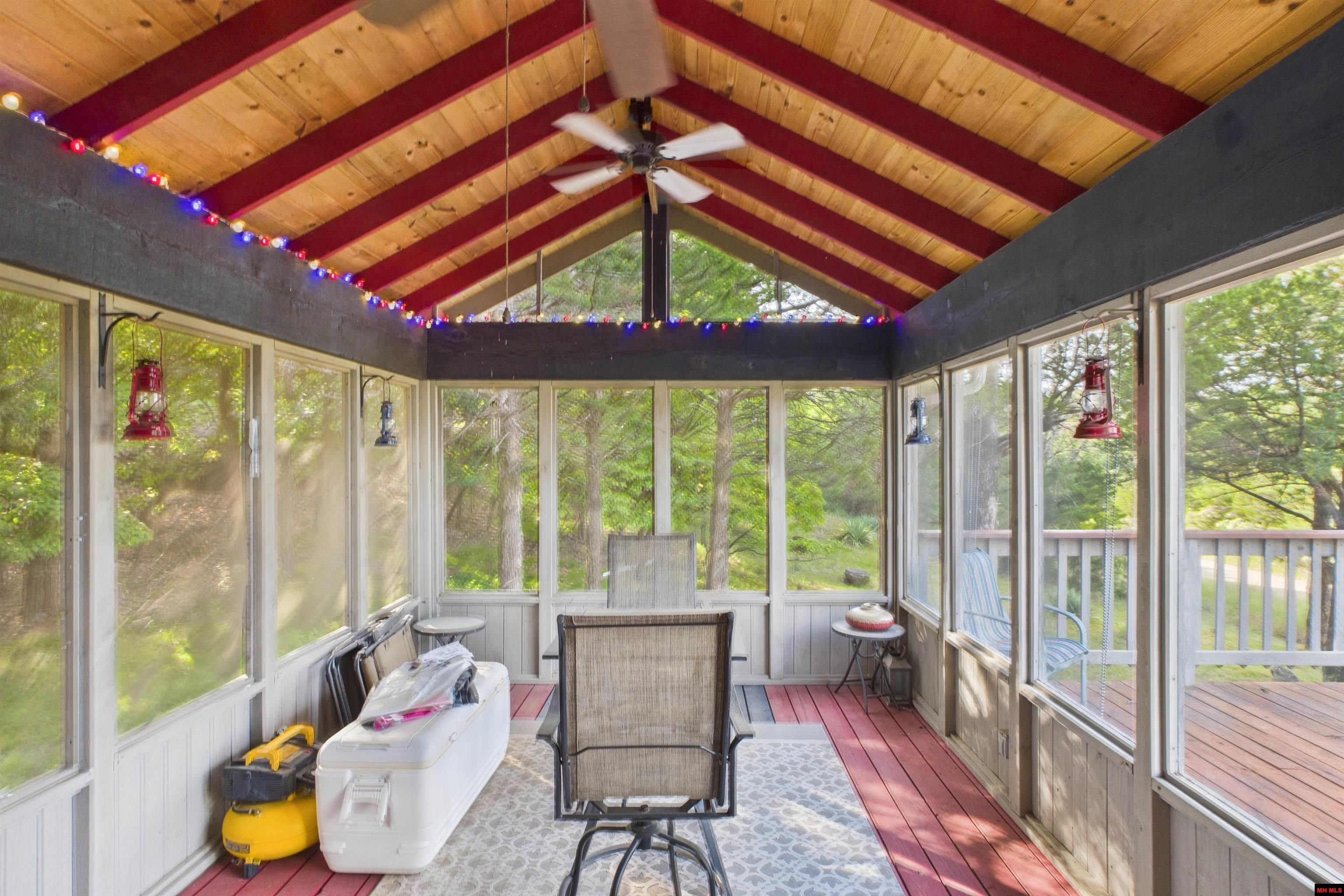 239 MC 126 Oakland, AR 72661