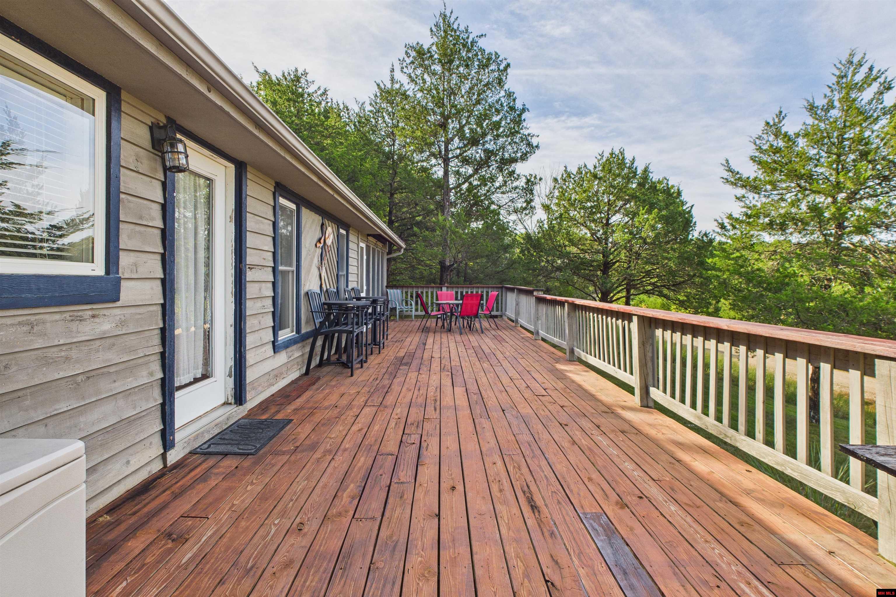 239 MC 126 Oakland, AR 72661