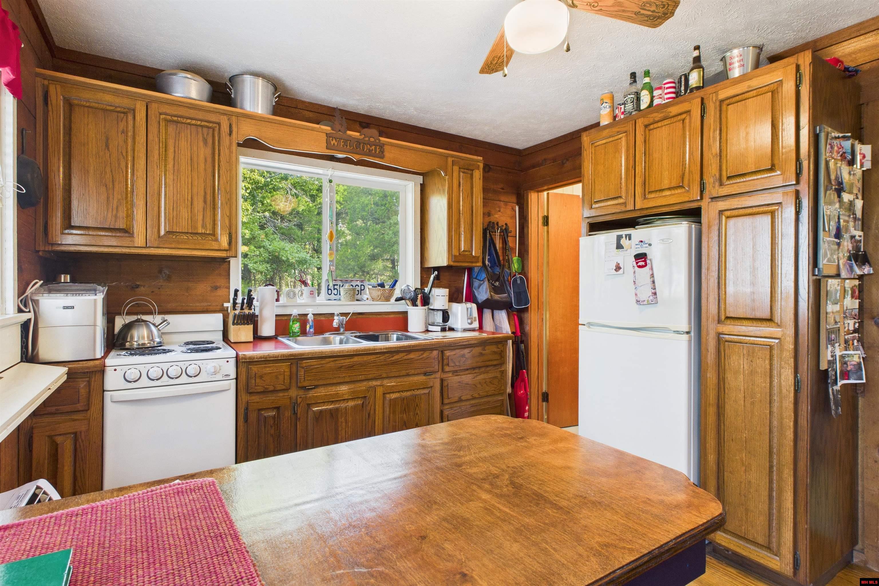 239 MC 126 Oakland, AR 72661