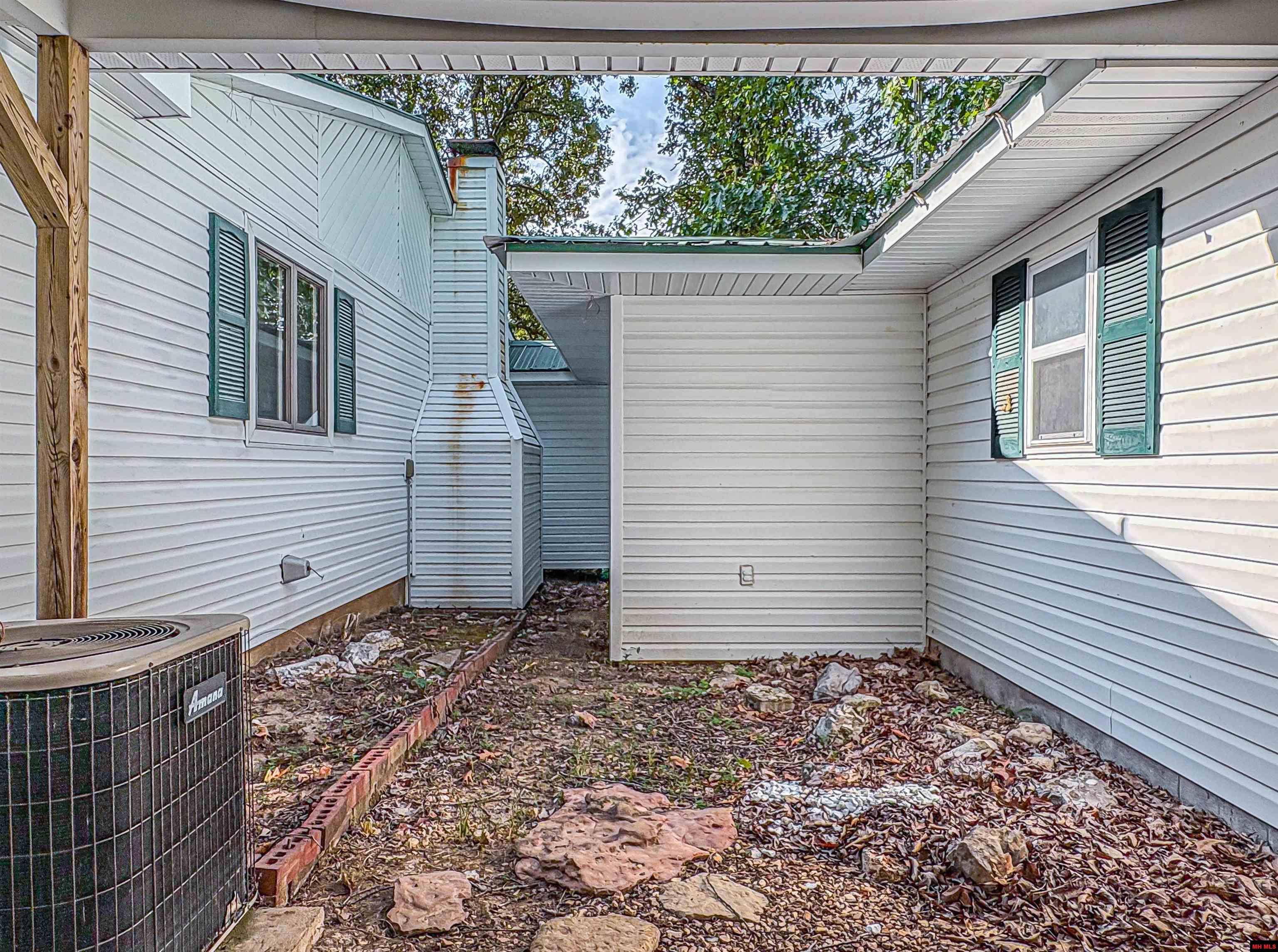 125 Woodsong Terrace