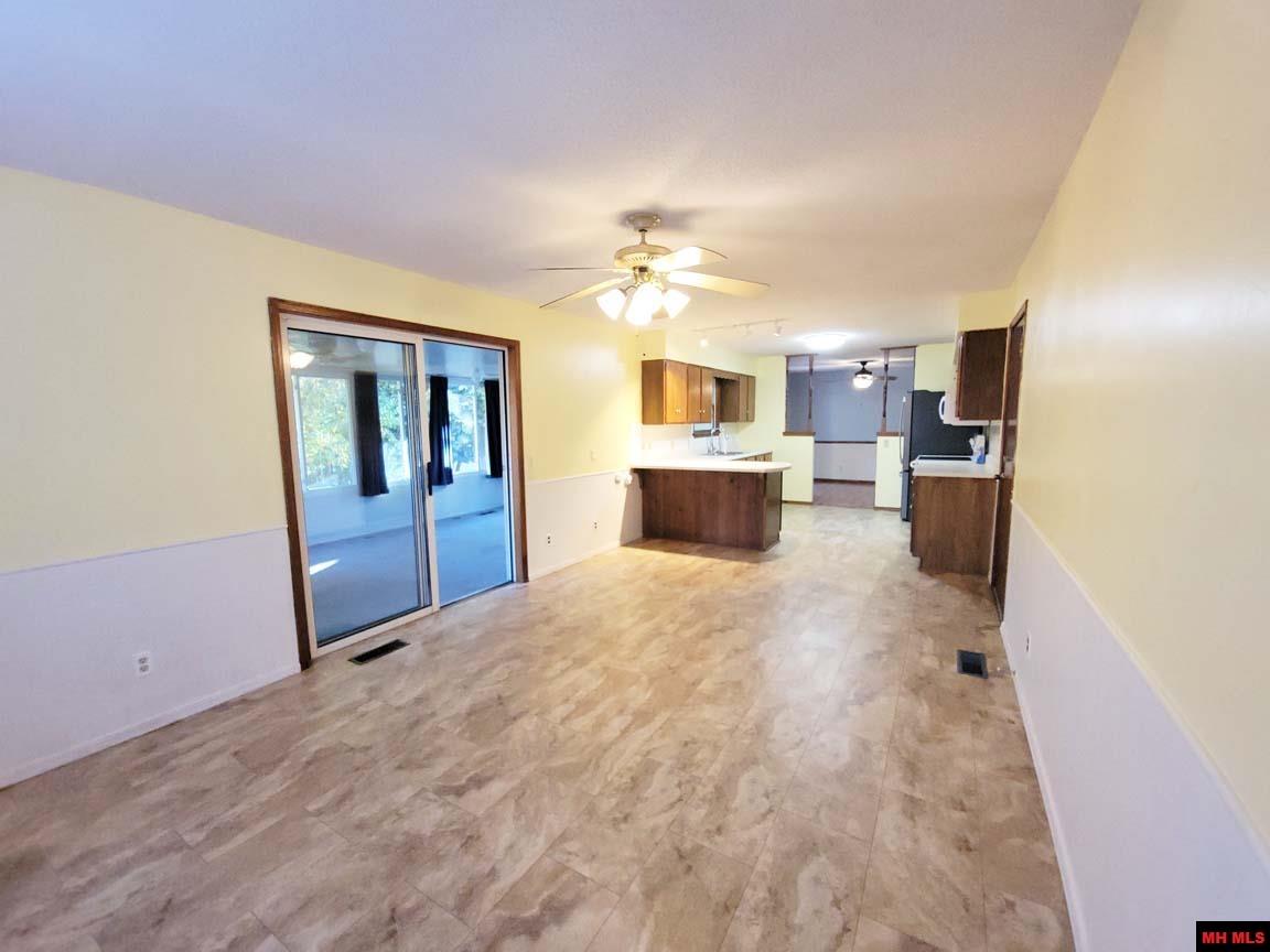 1704 EAGLE DRIVE Mountain Home, AR