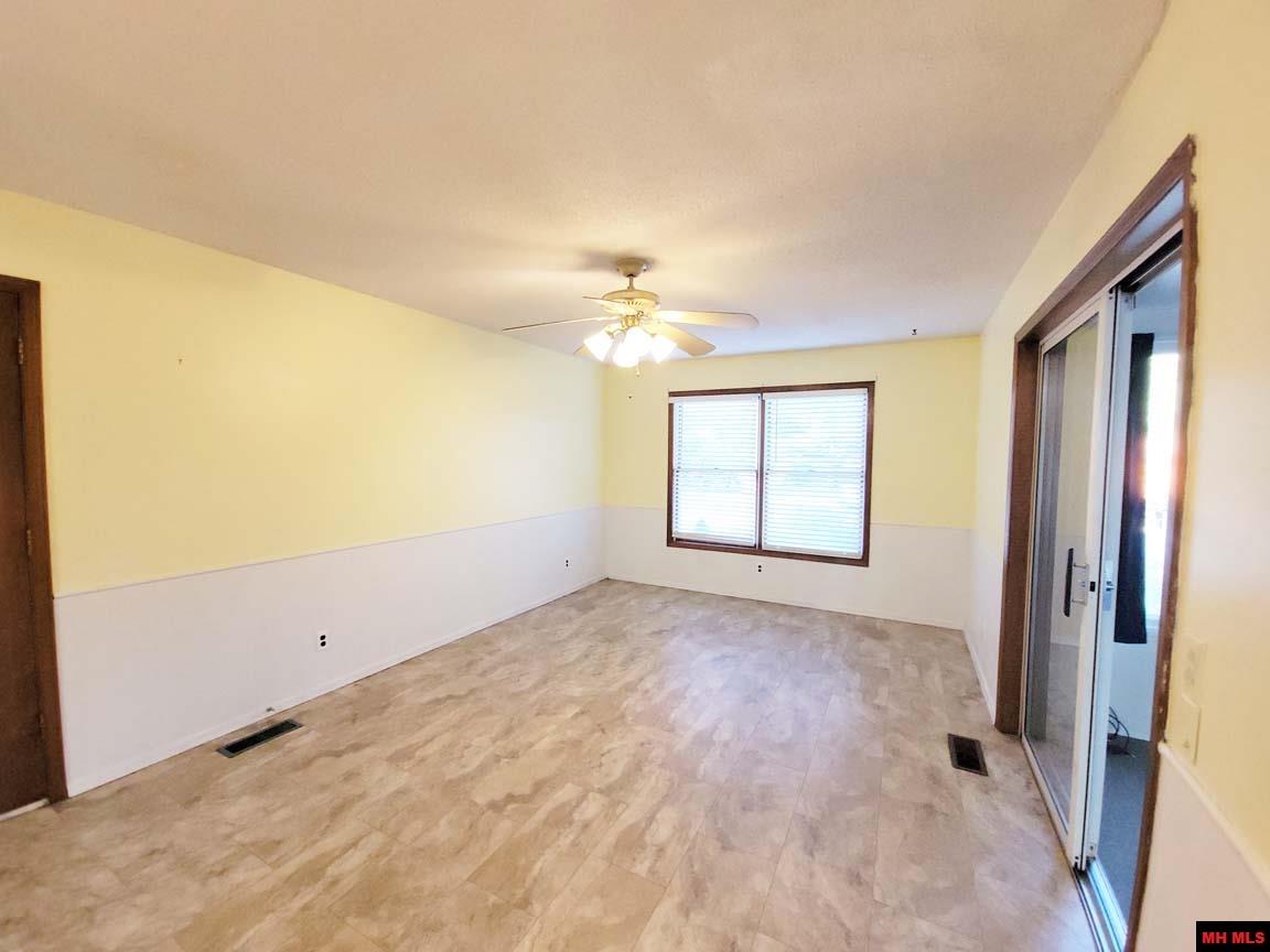 1704 EAGLE DRIVE Mountain Home, AR