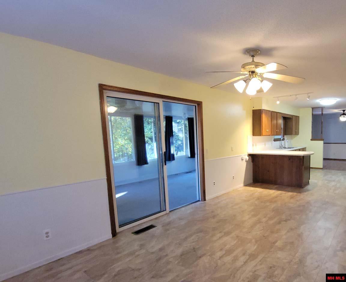 1704 EAGLE DRIVE Mountain Home, AR