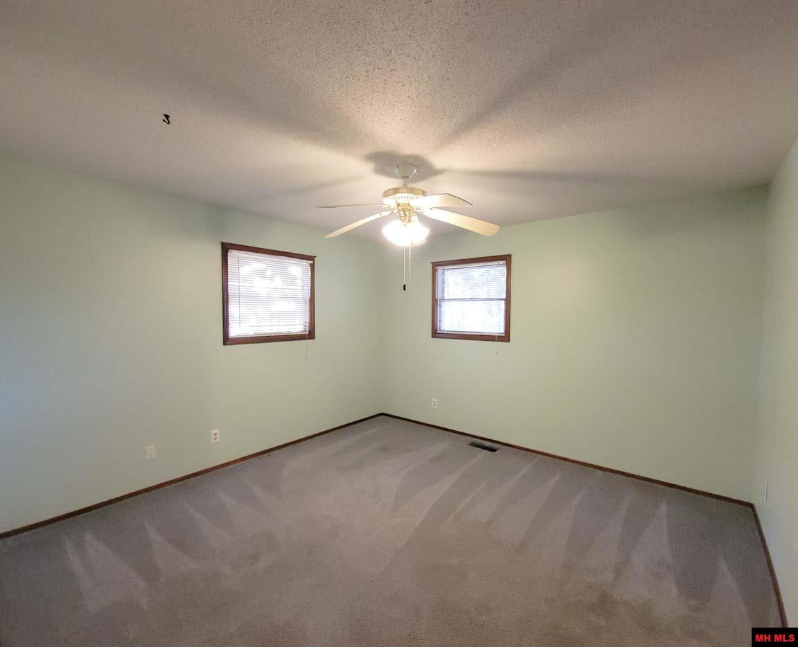 1704 EAGLE DRIVE Mountain Home, AR