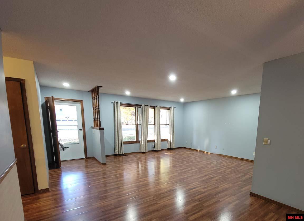 1704 EAGLE DRIVE Mountain Home, AR