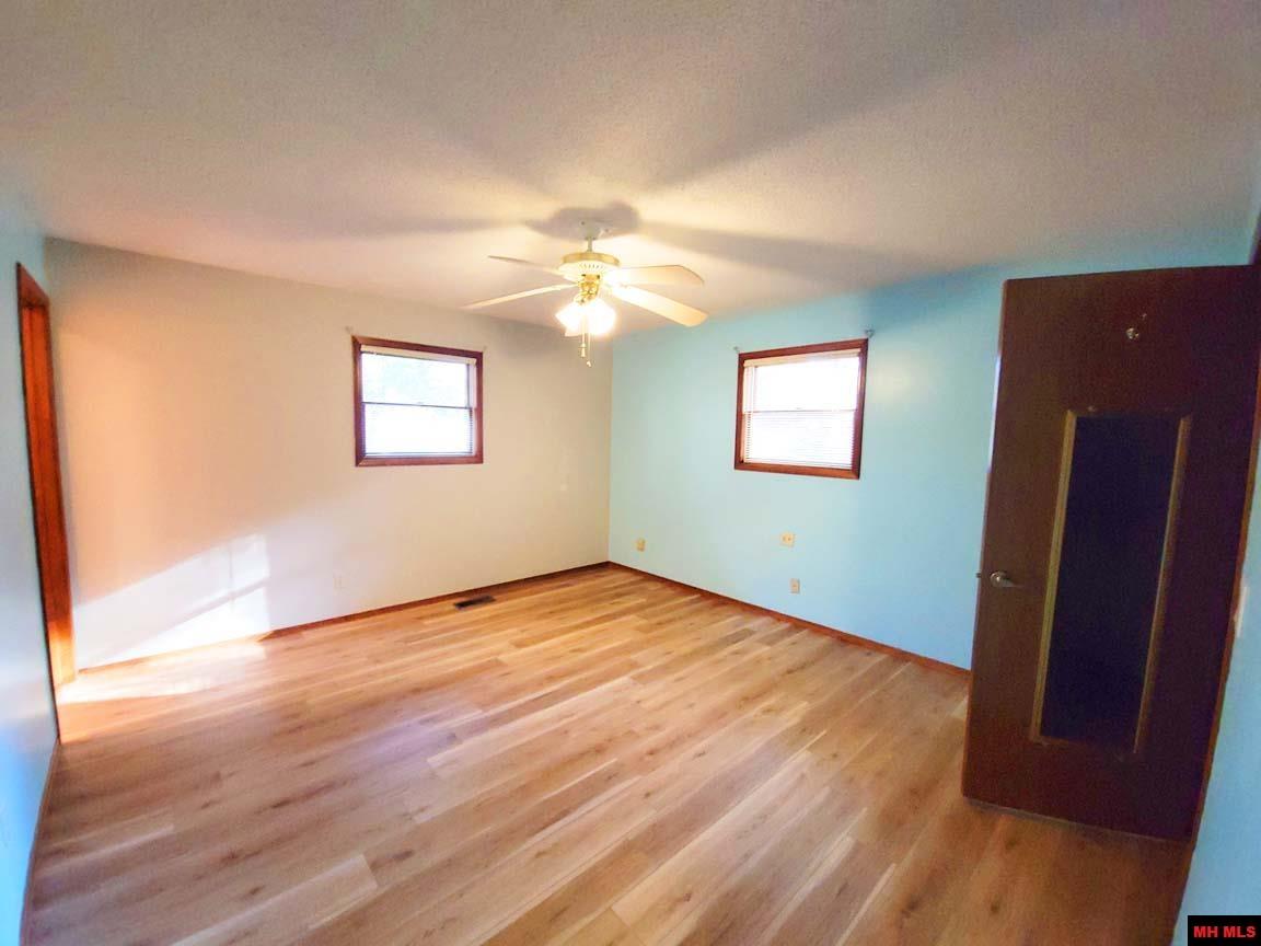 1704 EAGLE DRIVE Mountain Home, AR