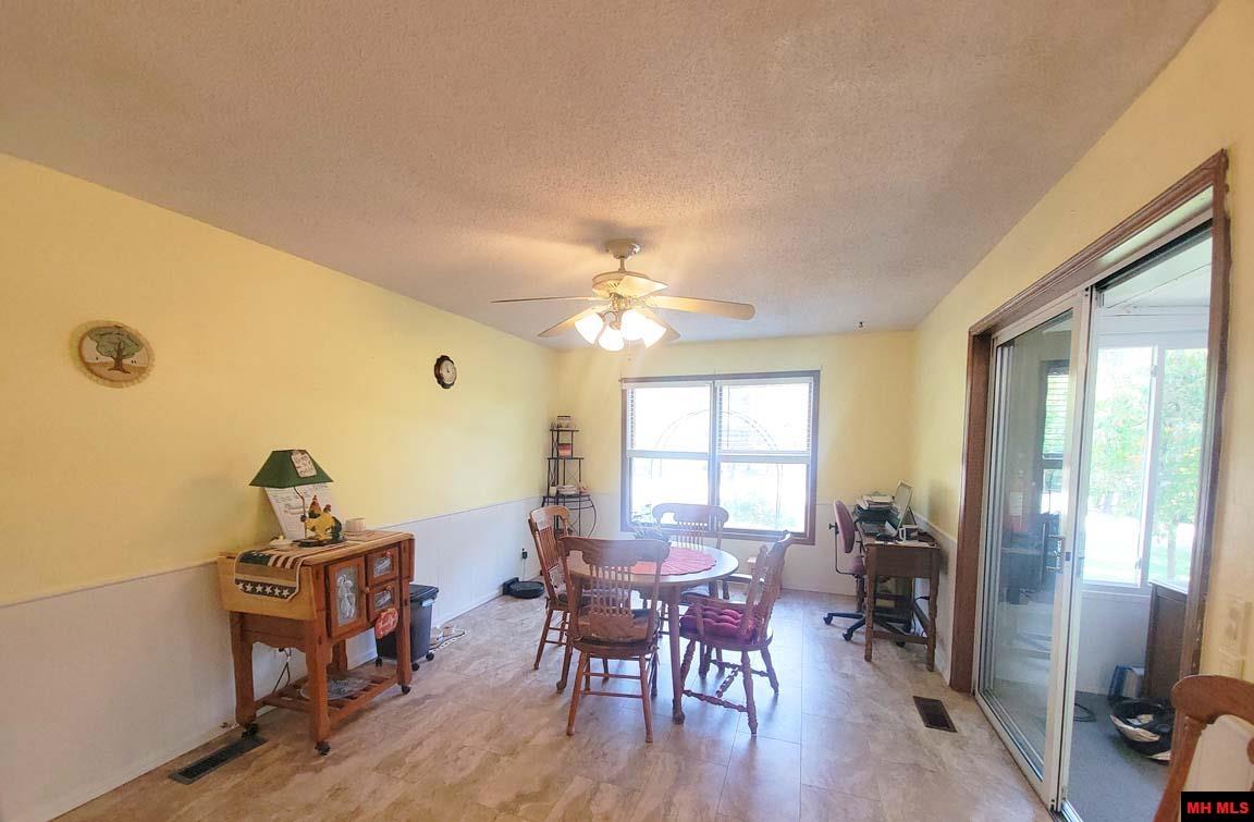 1704 EAGLE DRIVE Mountain Home, AR