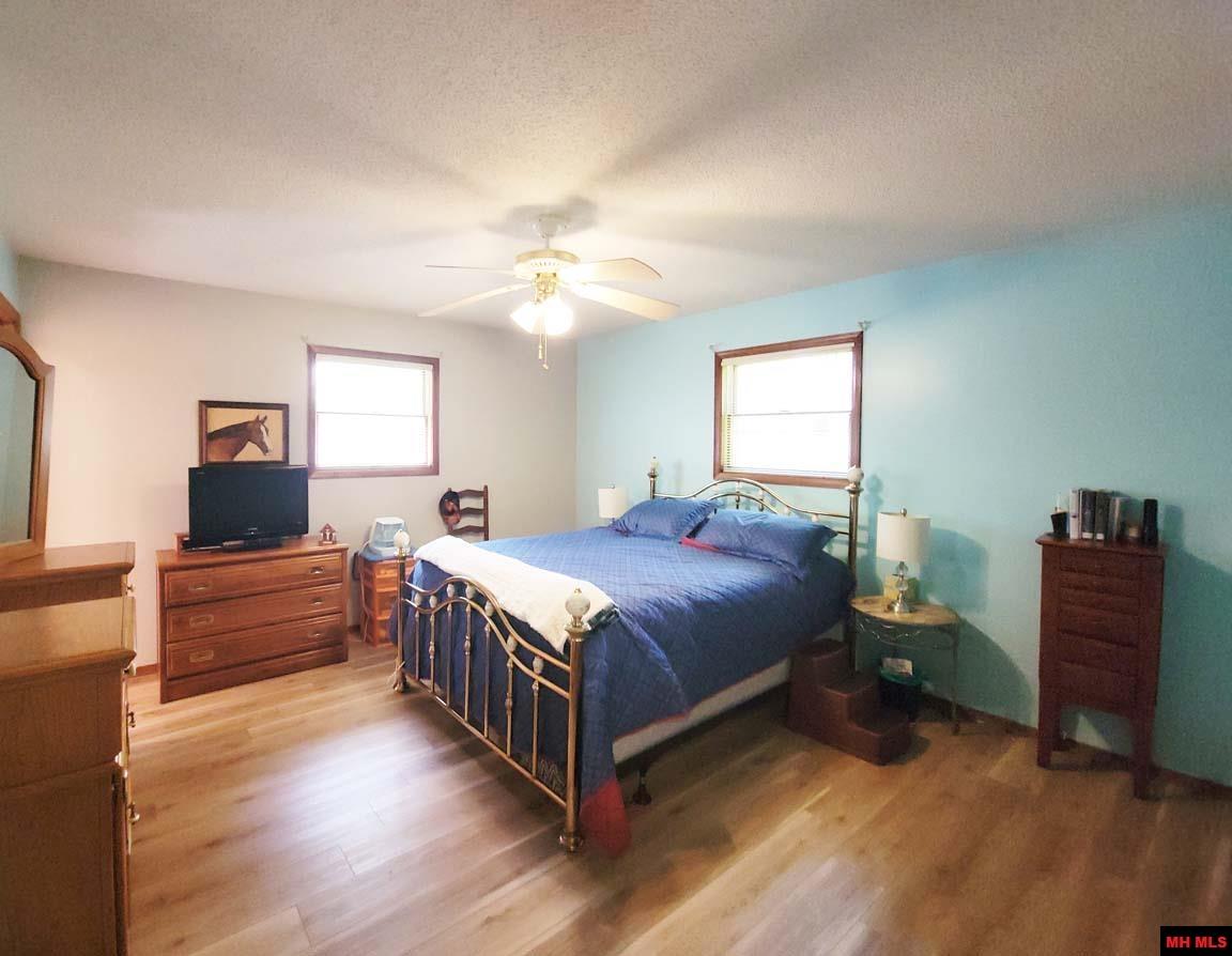 1704 EAGLE DRIVE Mountain Home, AR