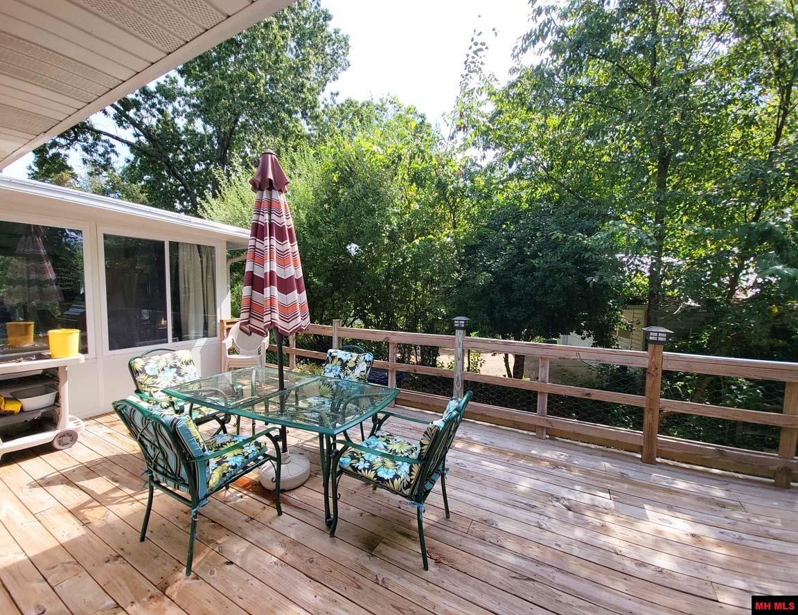 1704 EAGLE DRIVE Mountain Home, AR