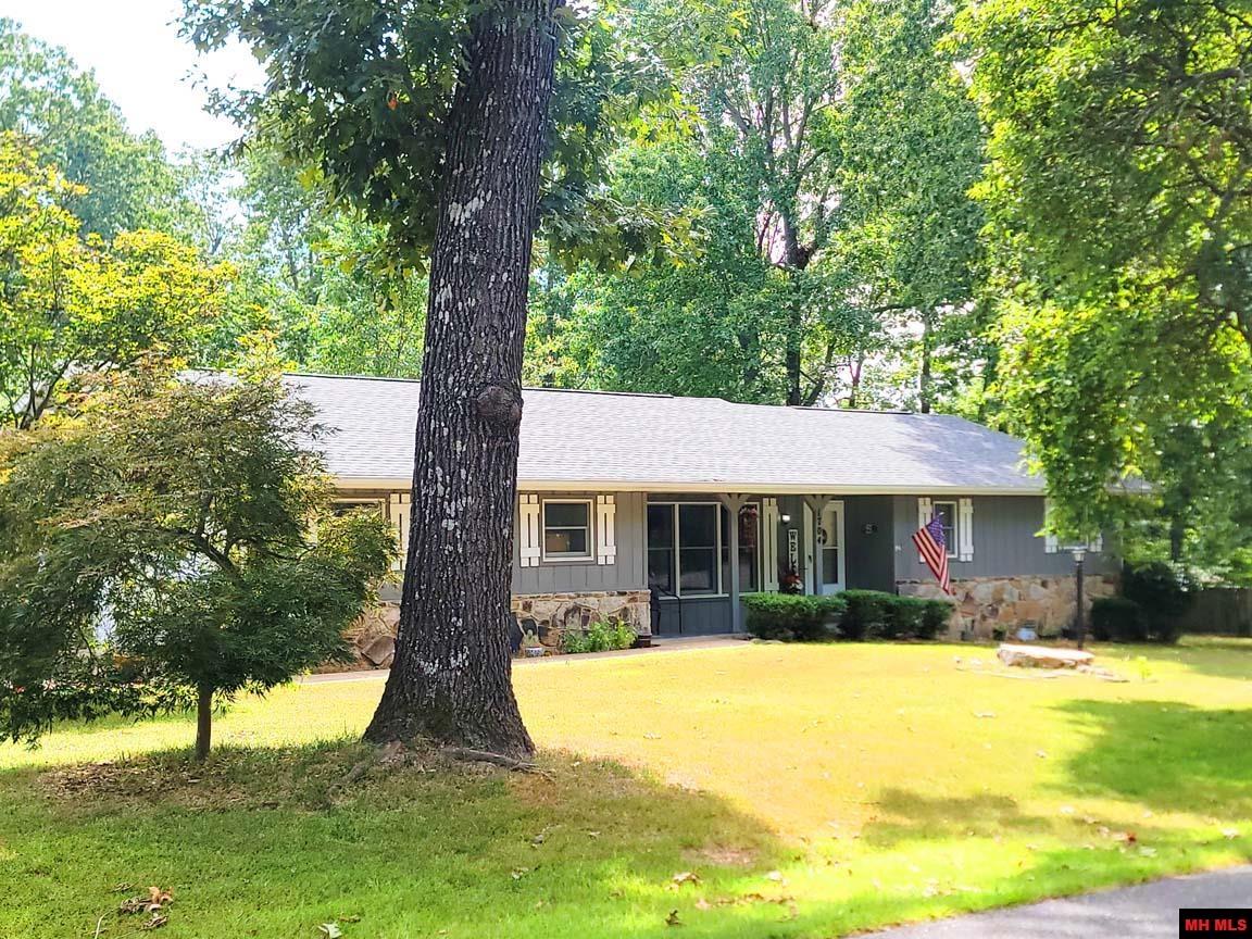 1704 EAGLE DRIVE Mountain Home, AR