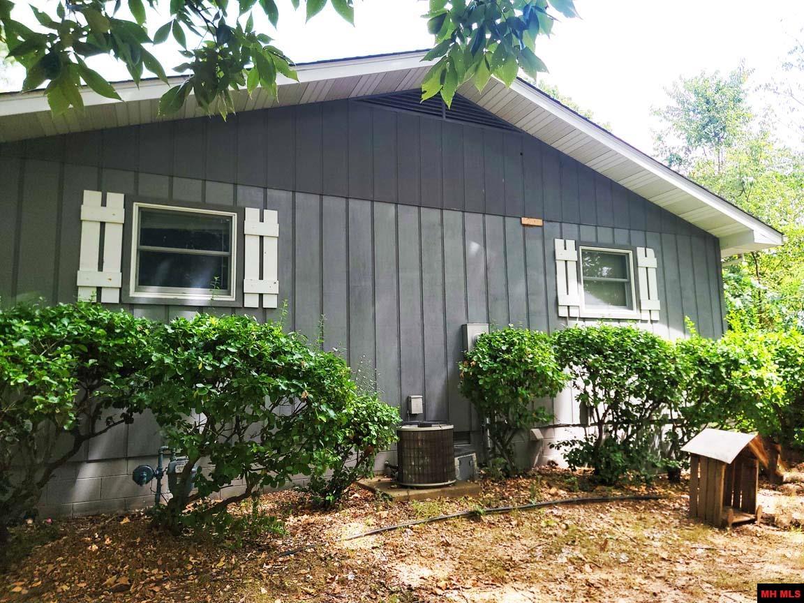 1704 EAGLE DRIVE Mountain Home, AR
