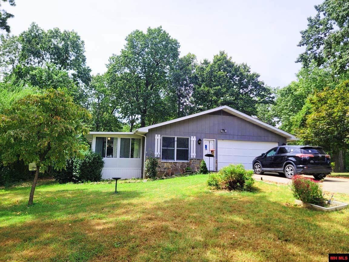 1704 EAGLE DRIVE Mountain Home, AR