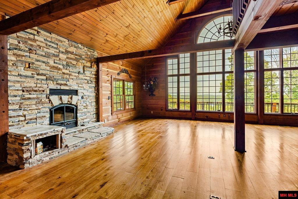 15 VICTORIA LANE Gamaliel, AR