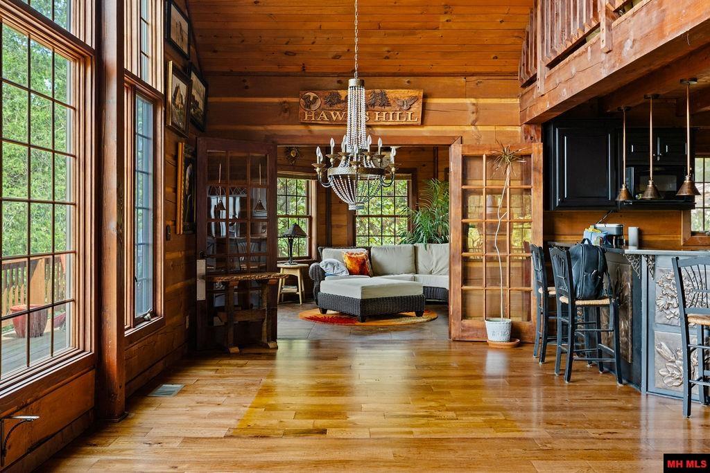 15 VICTORIA LANE Gamaliel, AR