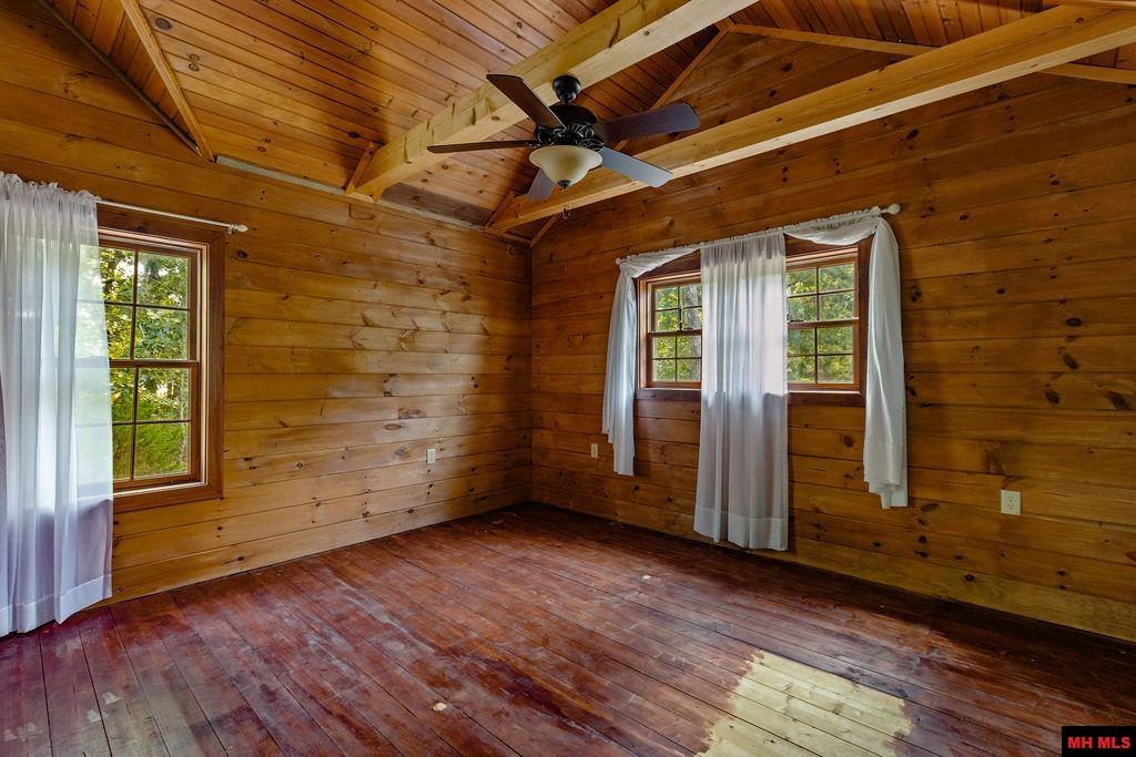 15 VICTORIA LANE Gamaliel, AR