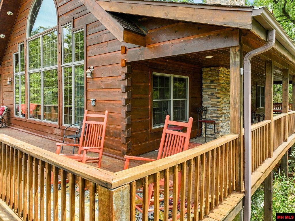 15 VICTORIA LANE Gamaliel, AR