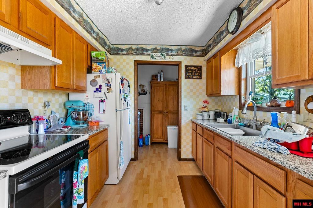 373 MC CAIN DRIVE Mountain Home, AR