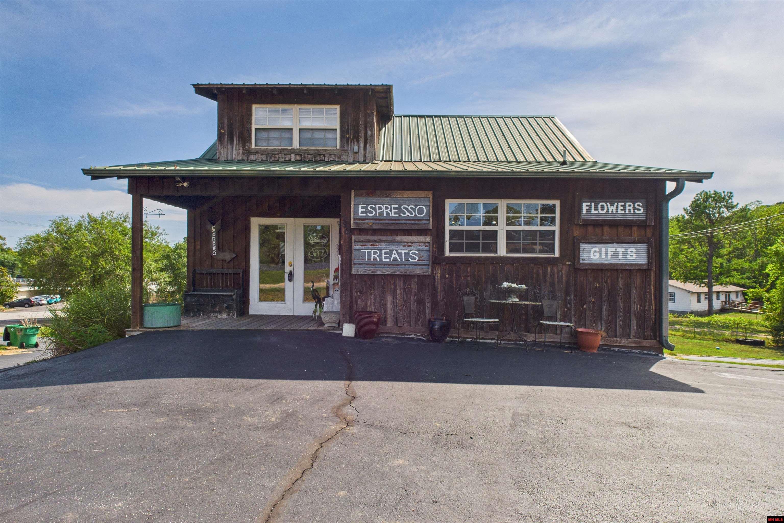 720 N PANTHER AVENUE Yellville, AR