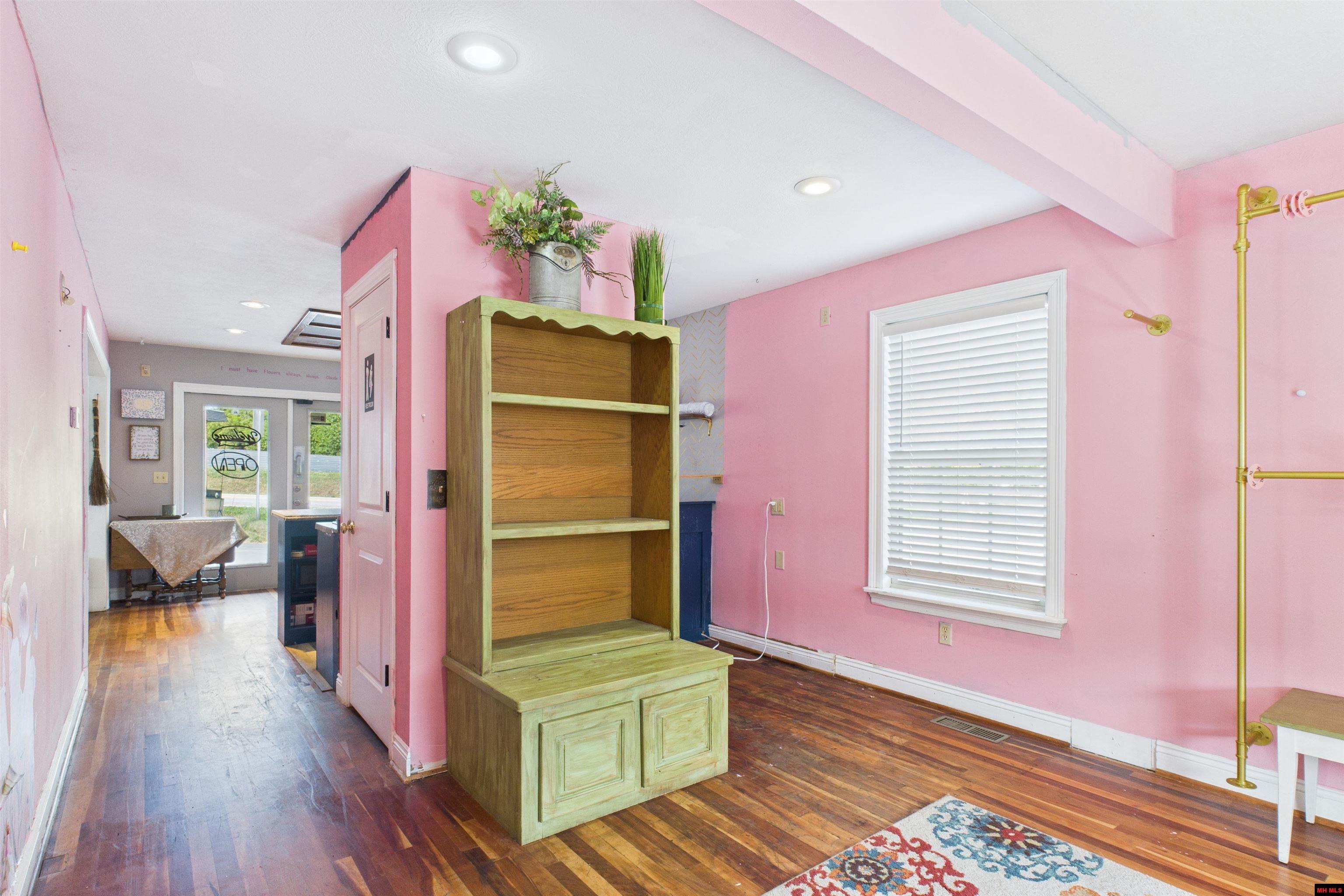 720 N PANTHER AVENUE Yellville, AR
