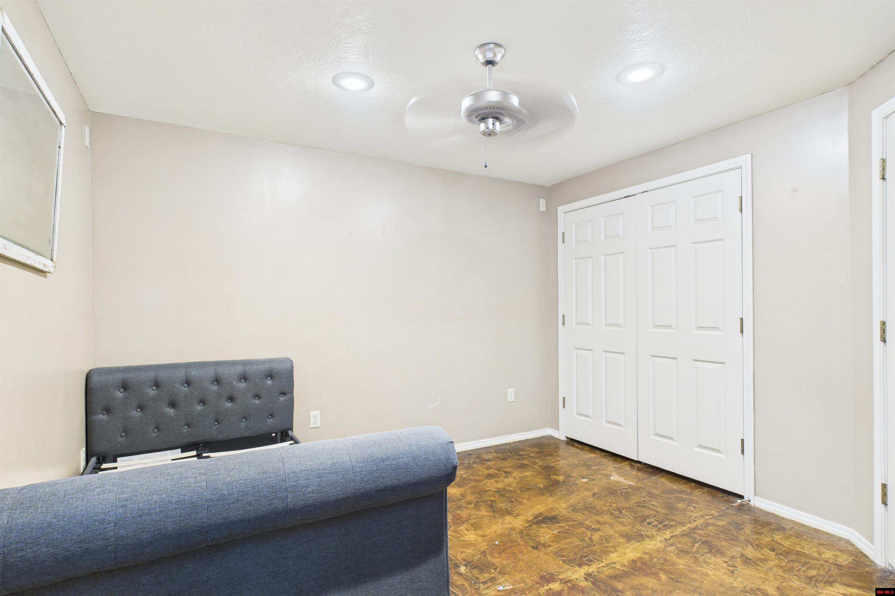 720 N PANTHER AVENUE Yellville, AR