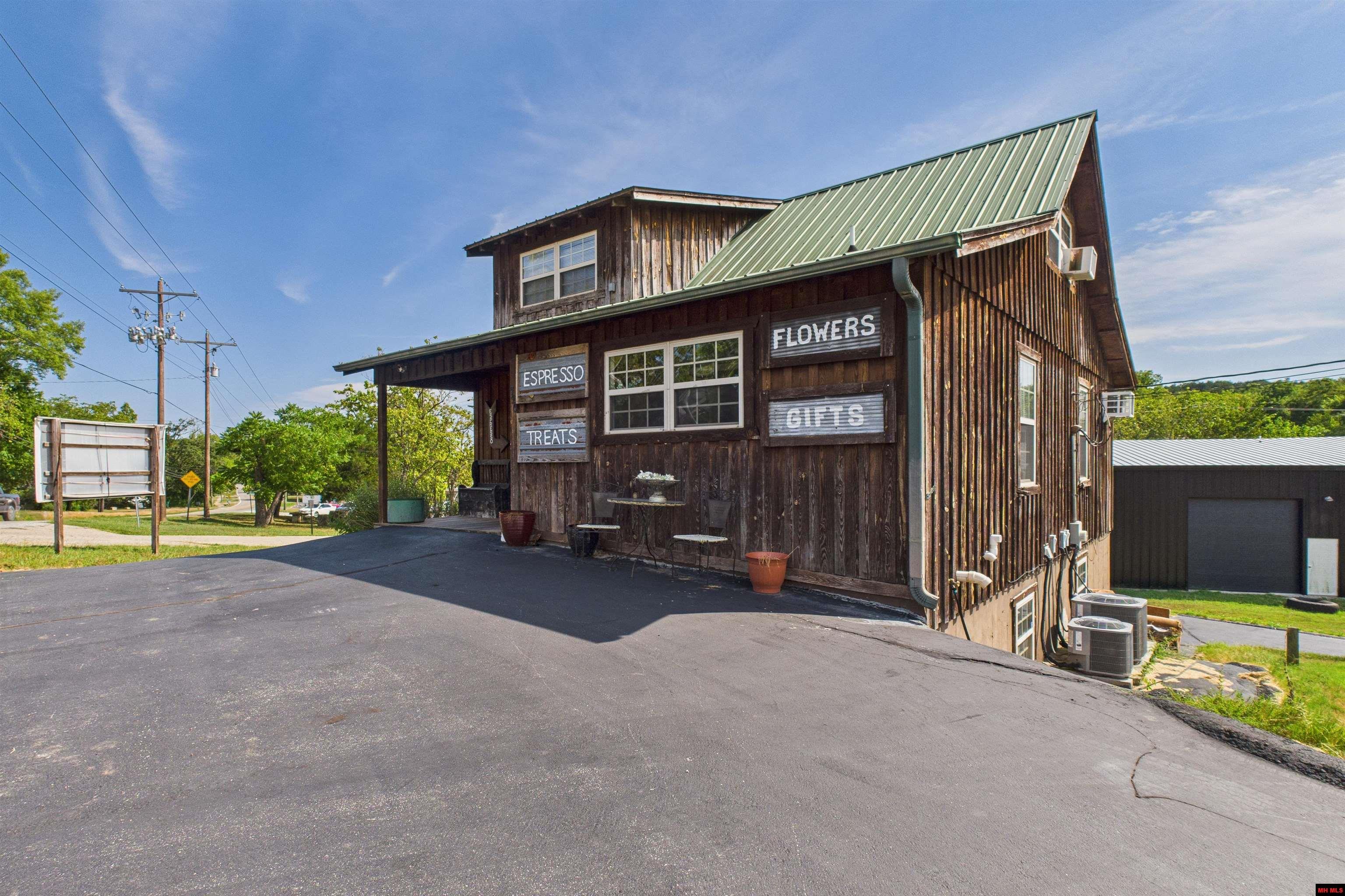 720 N PANTHER AVENUE Yellville, AR