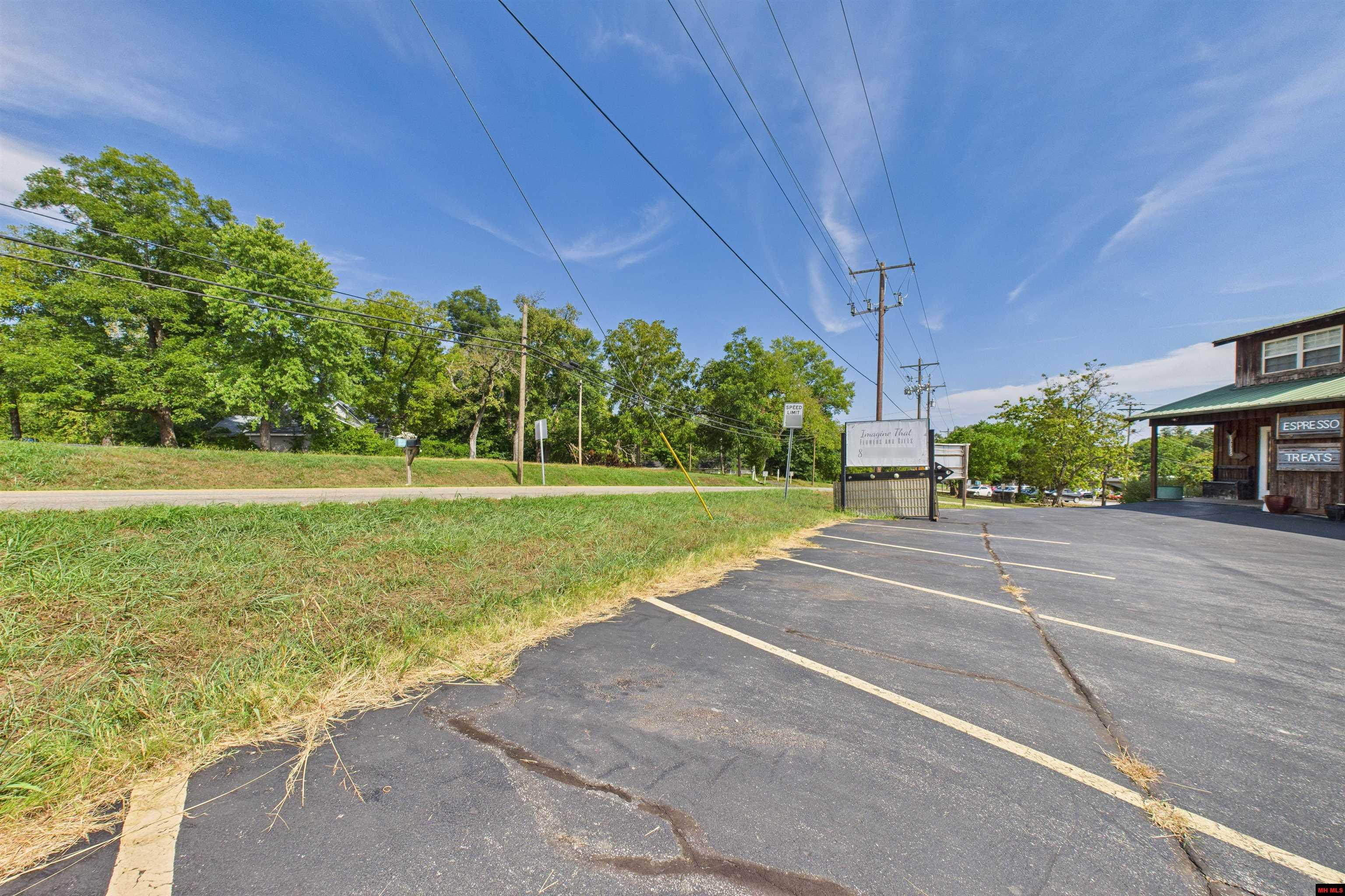 720 N PANTHER AVENUE Yellville, AR