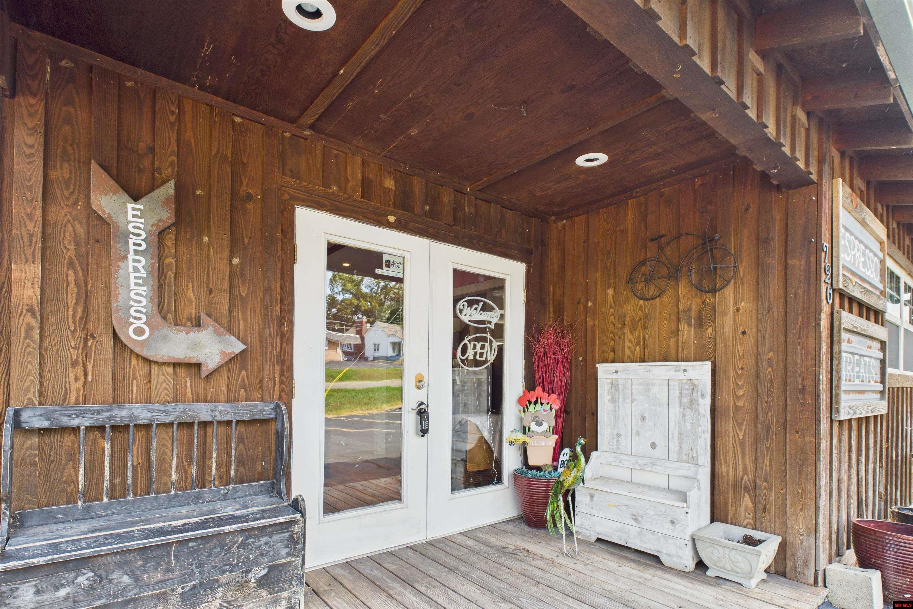 720 N PANTHER AVENUE Yellville, AR