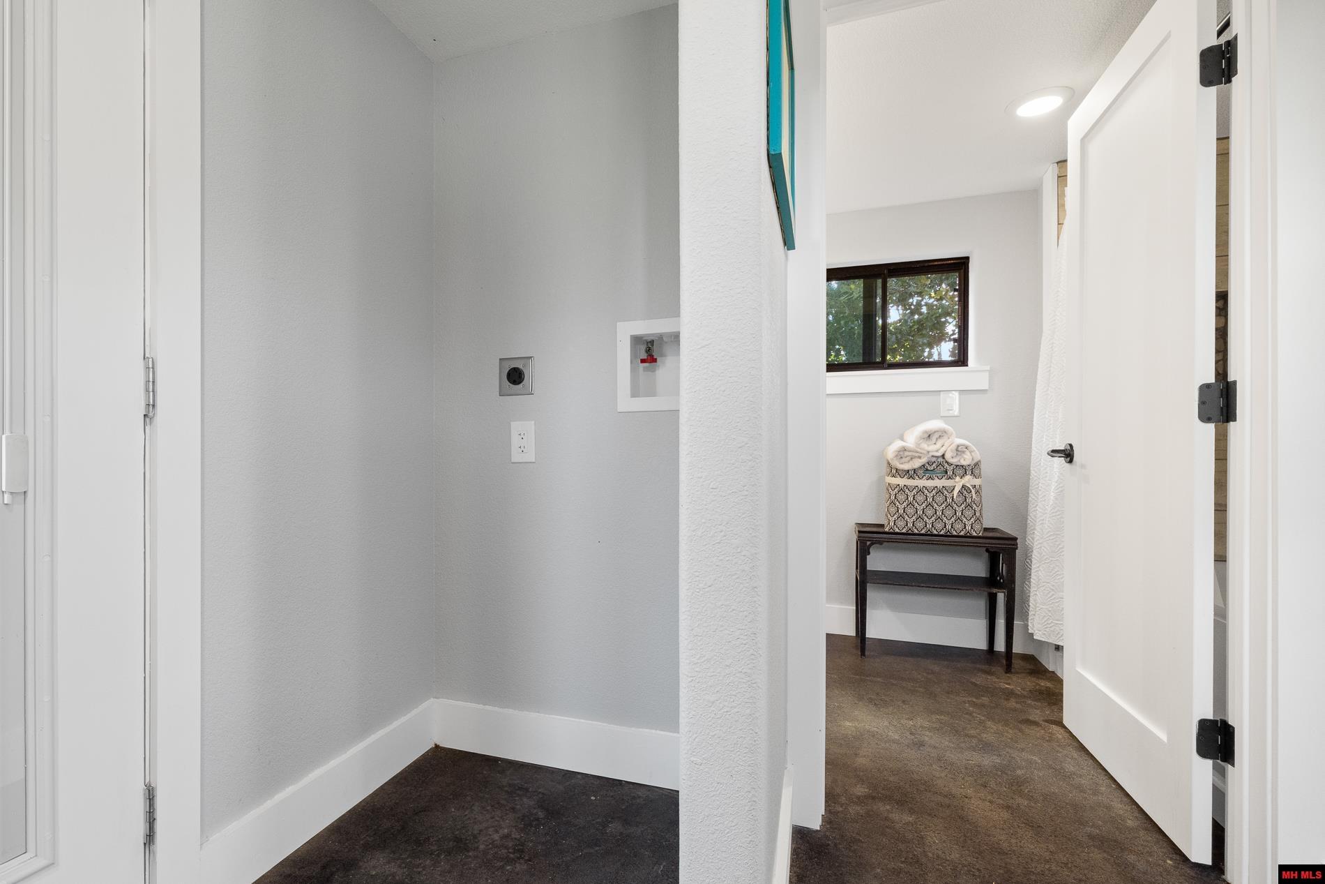 12271 ESTES LANE Omaha, AR 72662