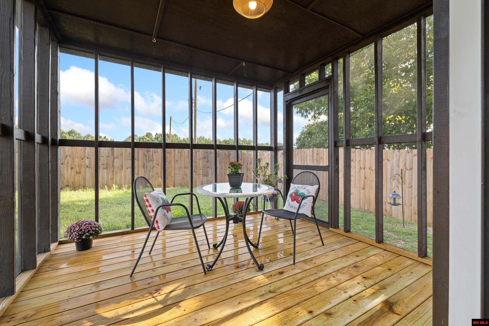 12271 ESTES LANE Omaha, AR 72662