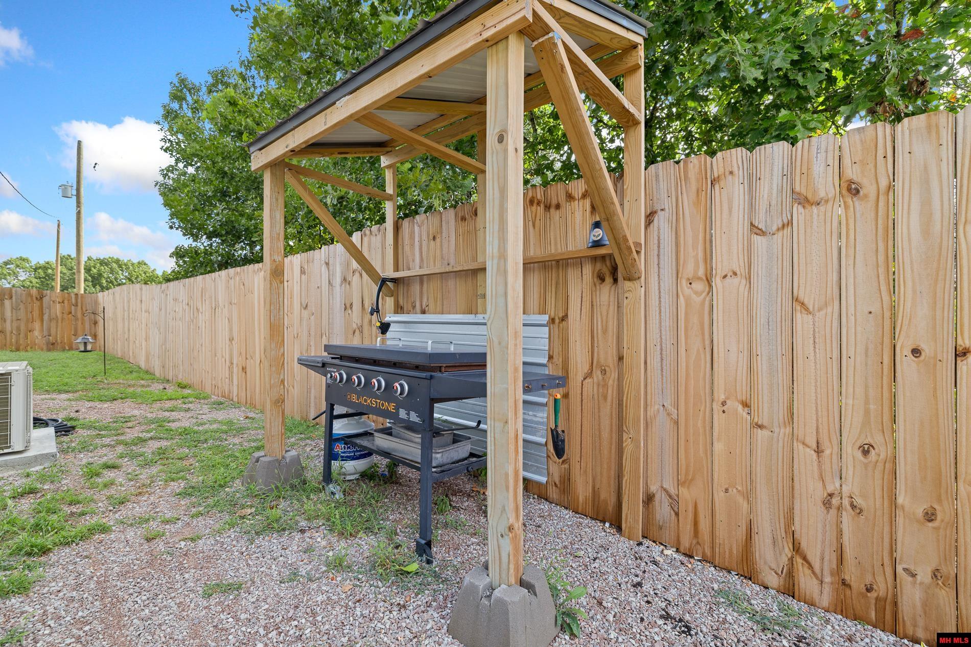 12271 ESTES LANE Omaha, AR 72662