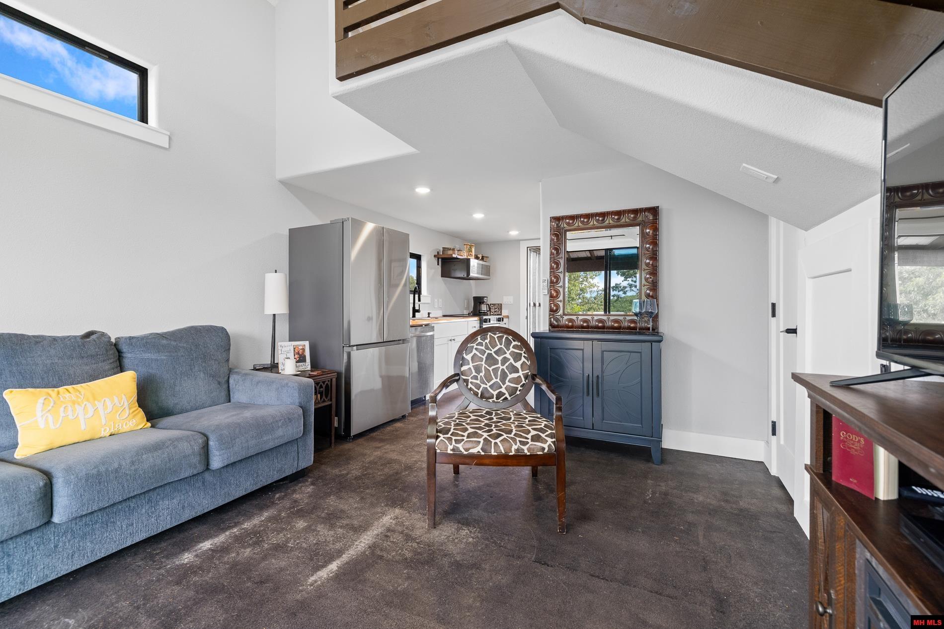 12271 ESTES LANE Omaha, AR 72662