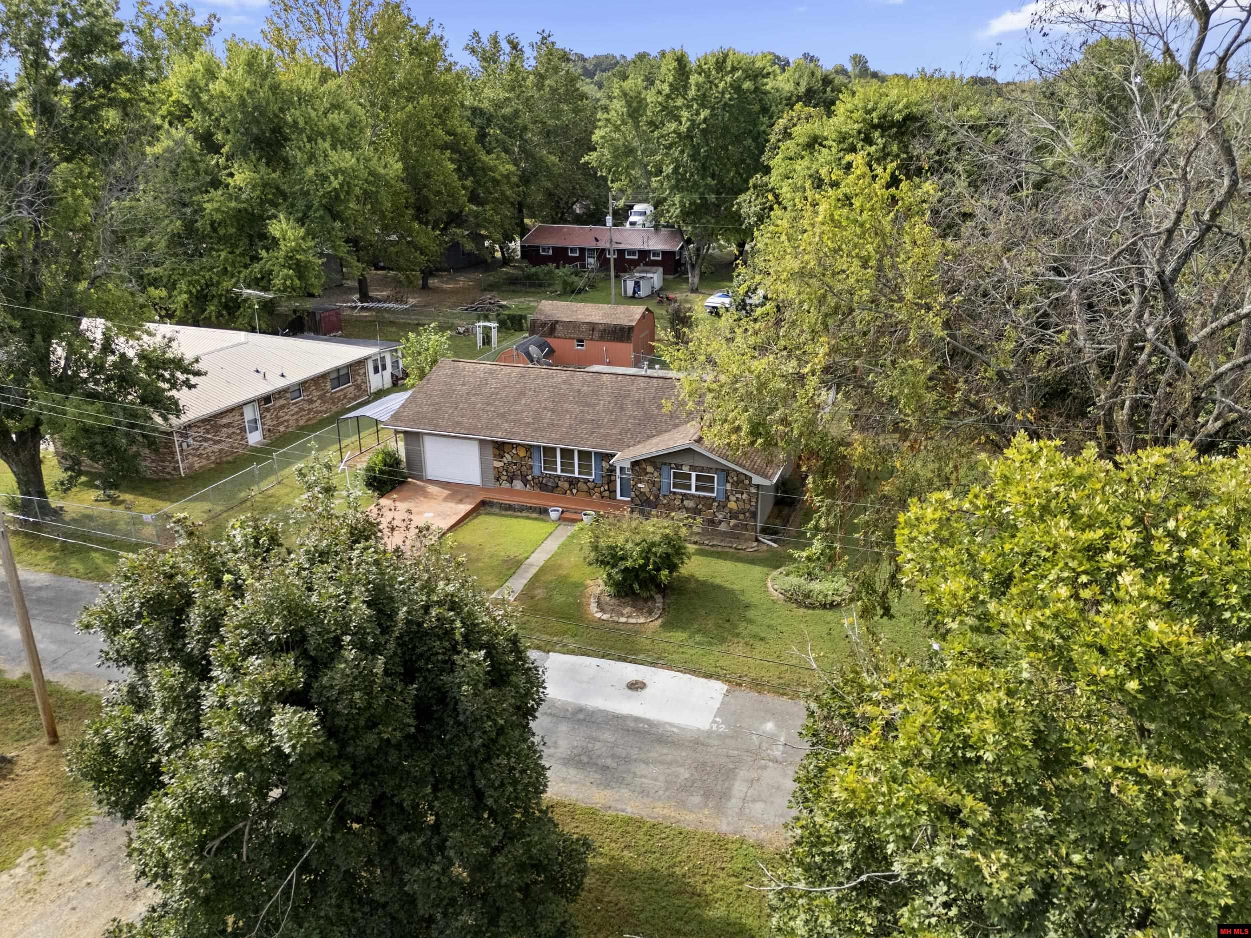 604 PARK STREET Flippin, AR 72634