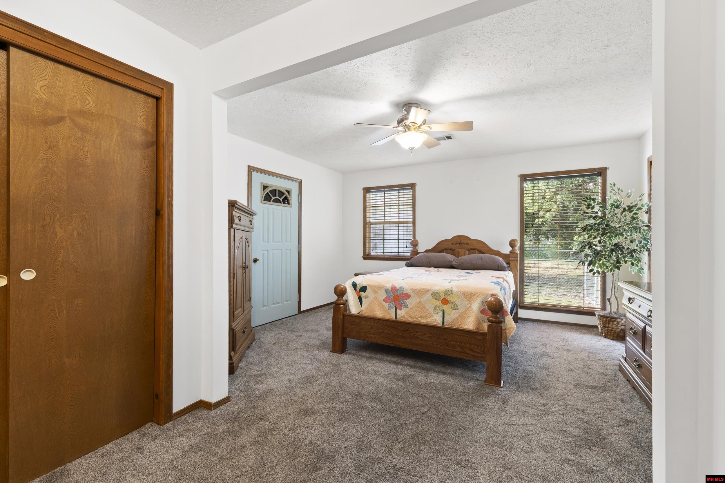 604 PARK STREET Flippin, AR 72634