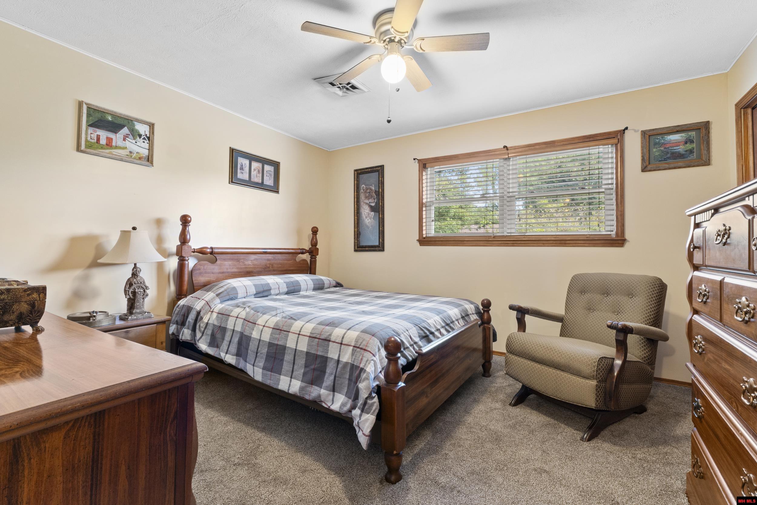 604 PARK STREET Flippin, AR 72634