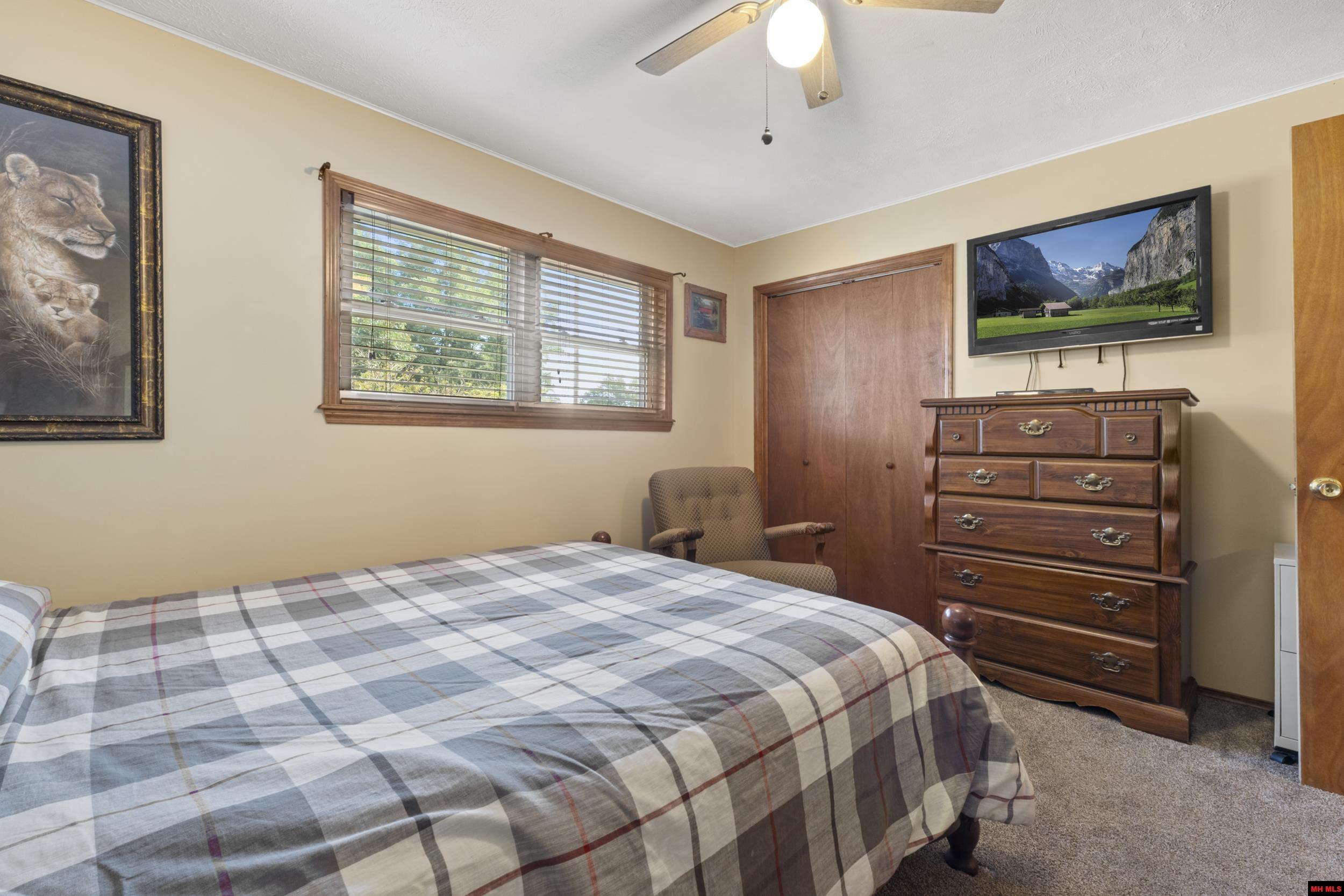 604 PARK STREET Flippin, AR 72634