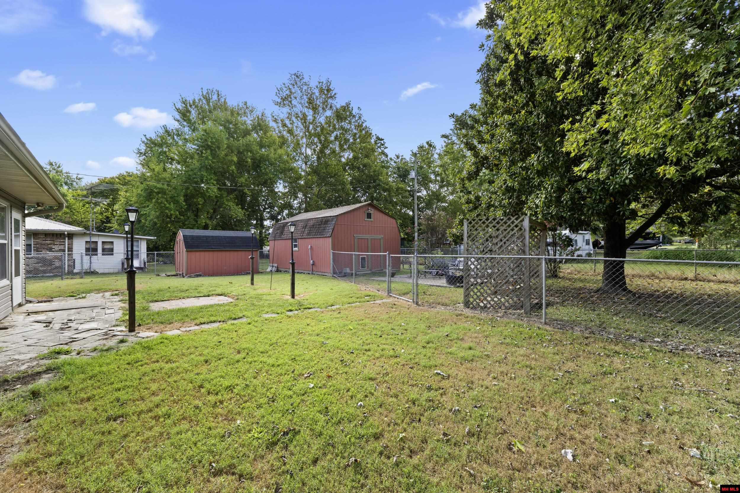 604 PARK STREET Flippin, AR 72634