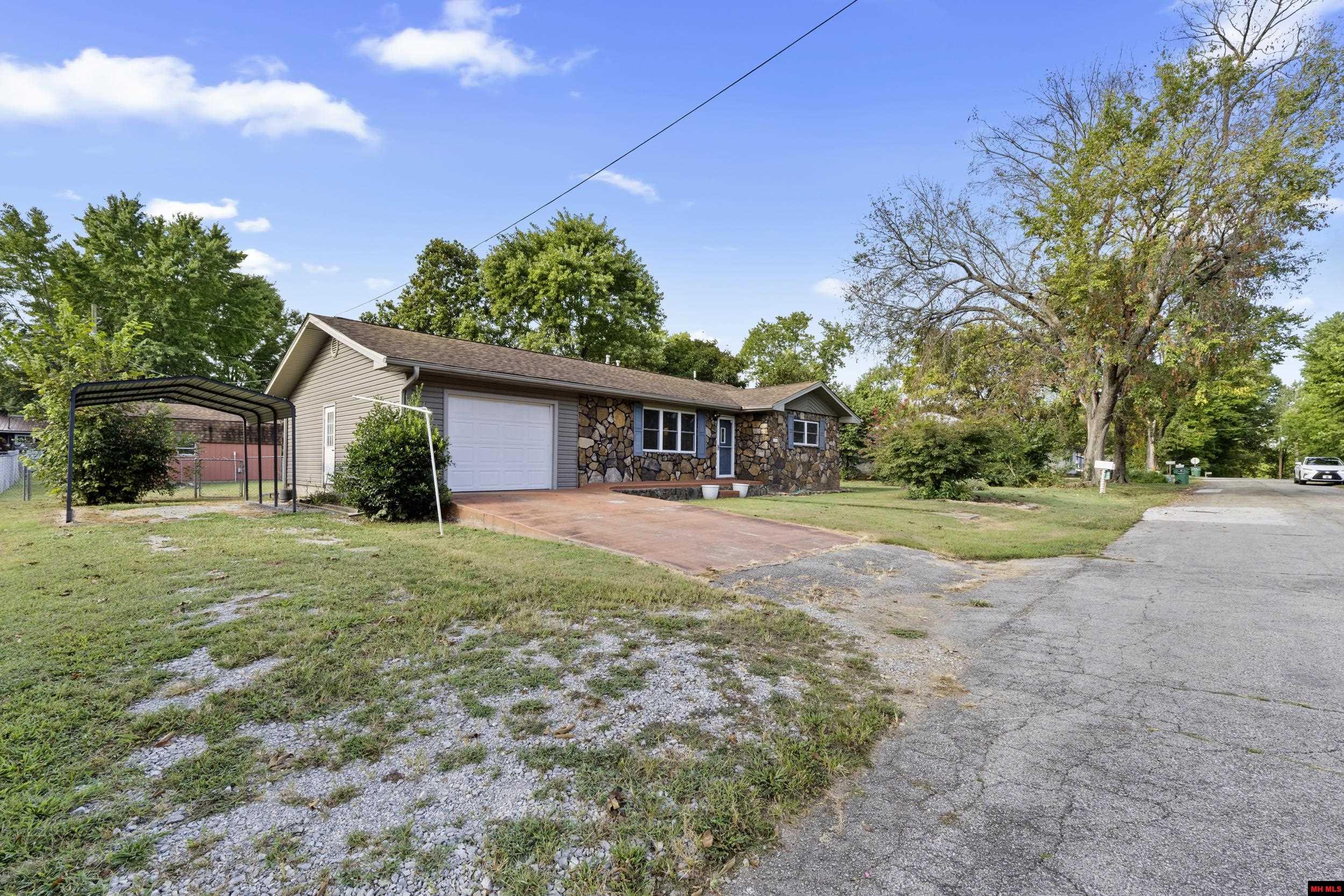 604 PARK STREET Flippin, AR 72634